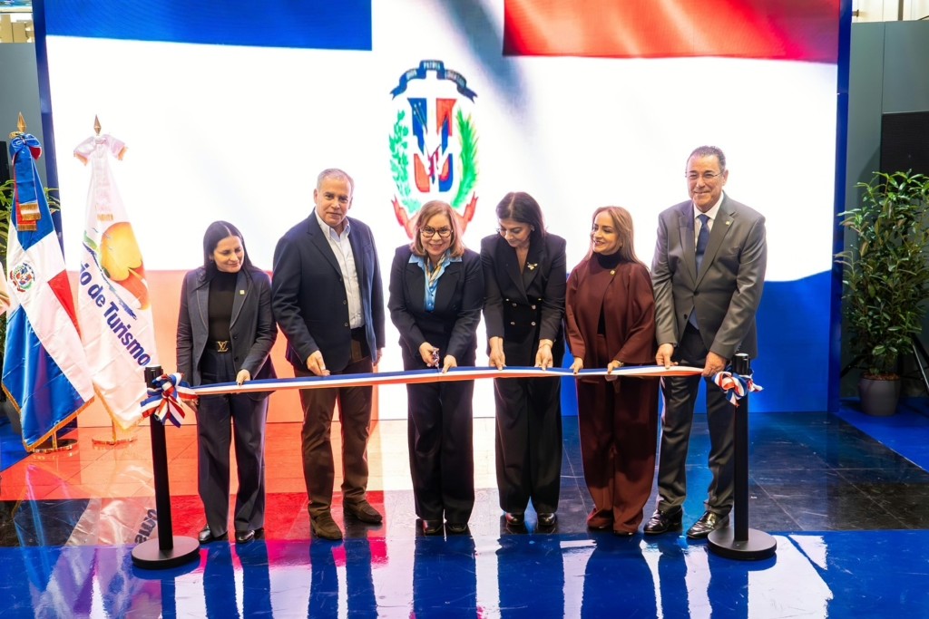 RD inaugura su stand en ITB, la mayor feria turística alemana