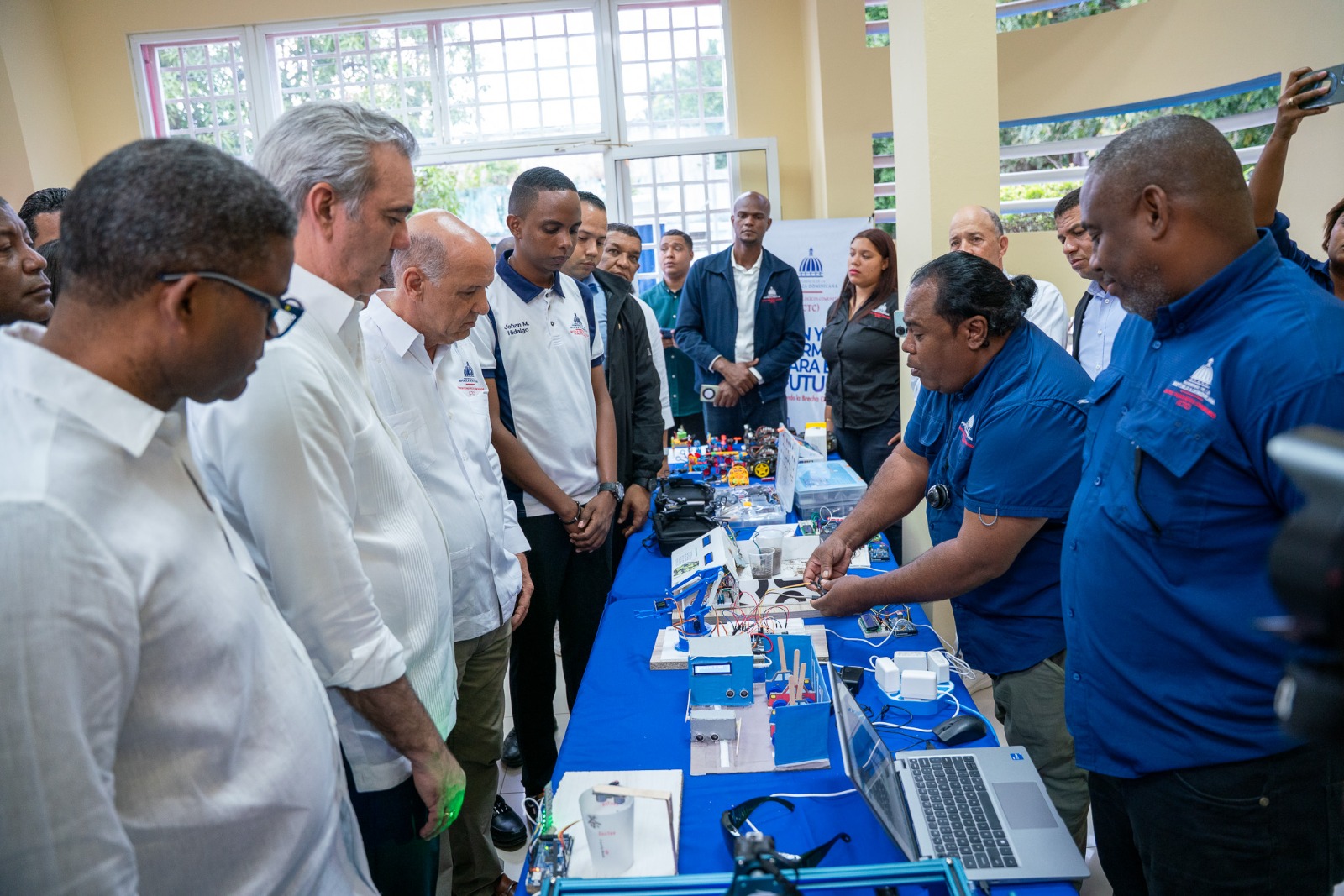 Centros Tecnológicos Comunitarios impacta a jóvenes de Pedro Brand Centros Tecnológicos Comunitarios impacta a jóvenes de Pedro Brand