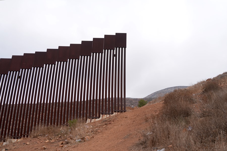 Estados Unidos añadirá más de 10 kilómetros a su muro fronterizo con México
