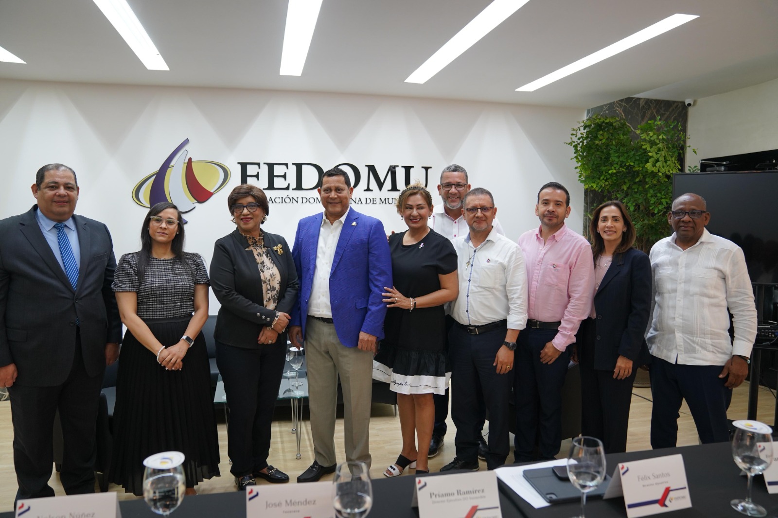Ayuntamientos República Dominicana y Colombia firman acuerdo de hermanamiento