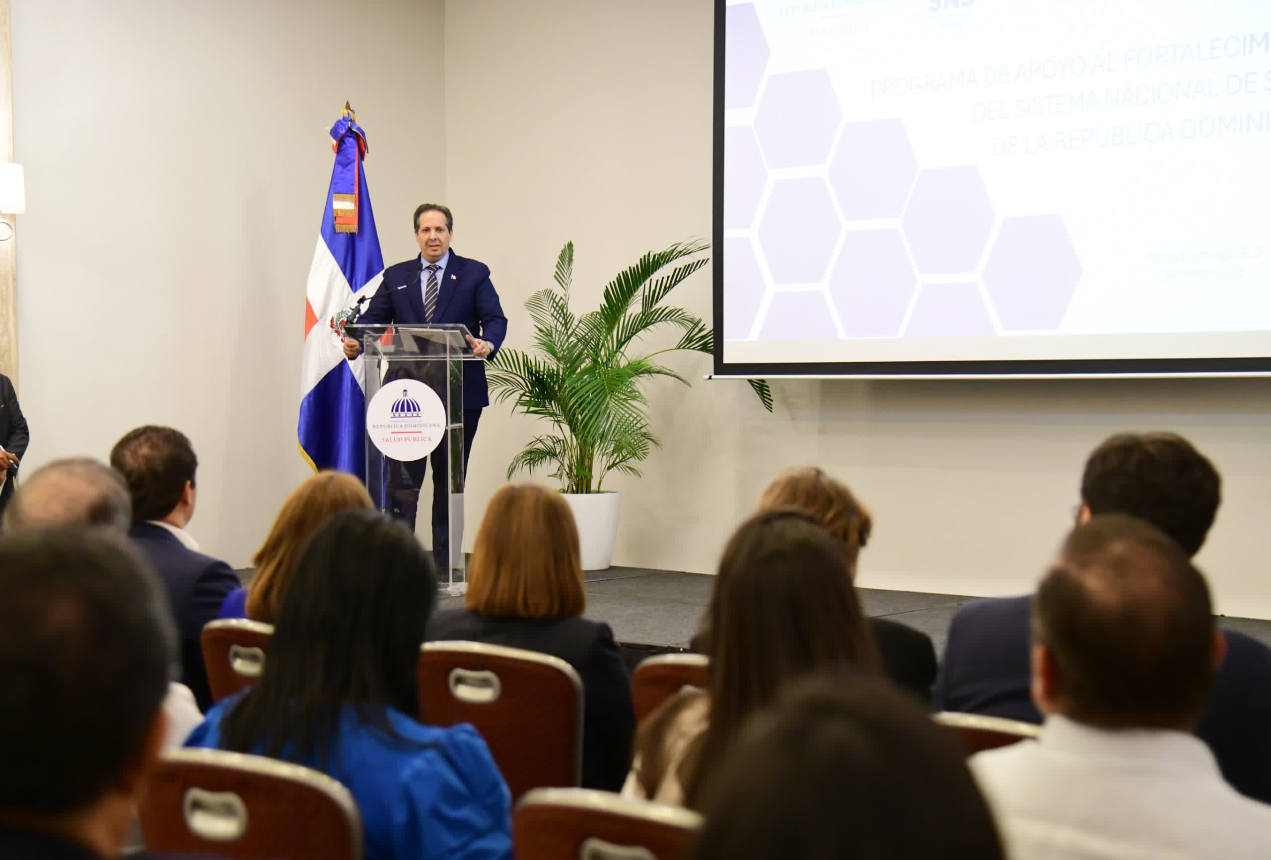Salud Pública, MIVED y SNS presentan Programa de Apoyo al Fortalecimiento del Sistema Nacional de Salud