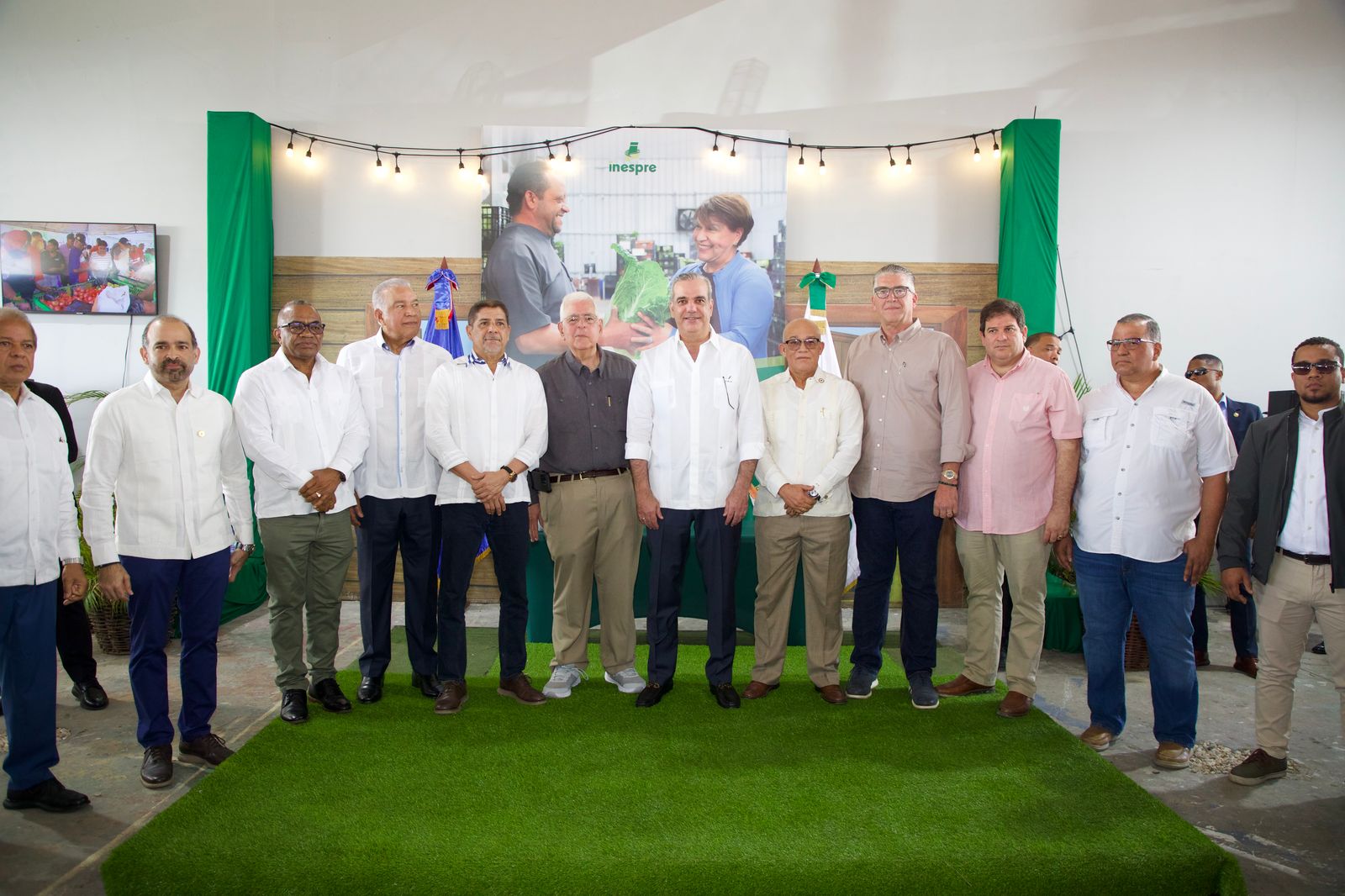 Abinader dice extenderá mercado de productores del INESPRE por todas las poblaciones para llevar precios justos al pueblo