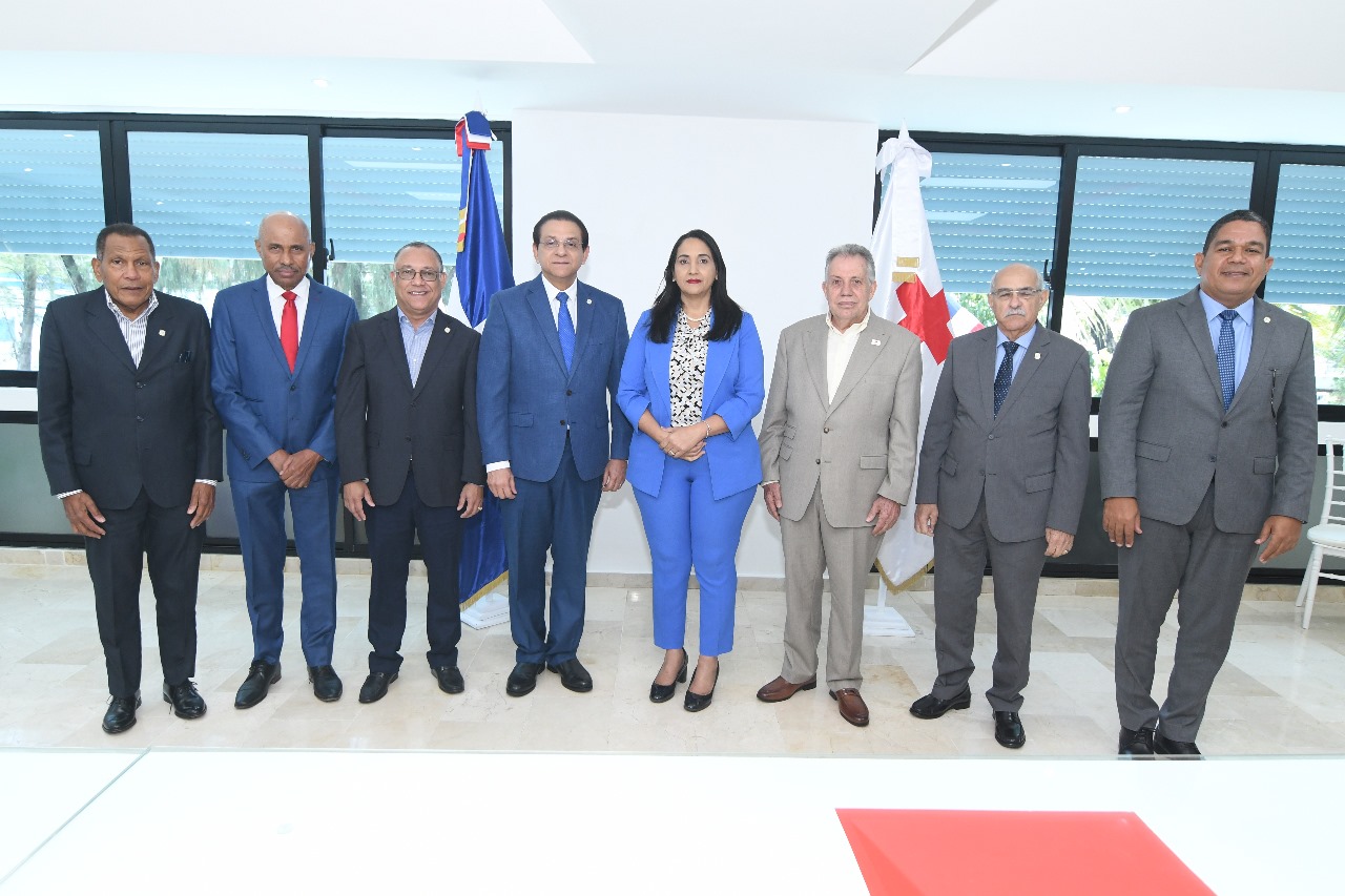 Comisión del Senado y Cruz Roja Dominicana aúnan esfuerzos para fomentar donación voluntaria de sangre