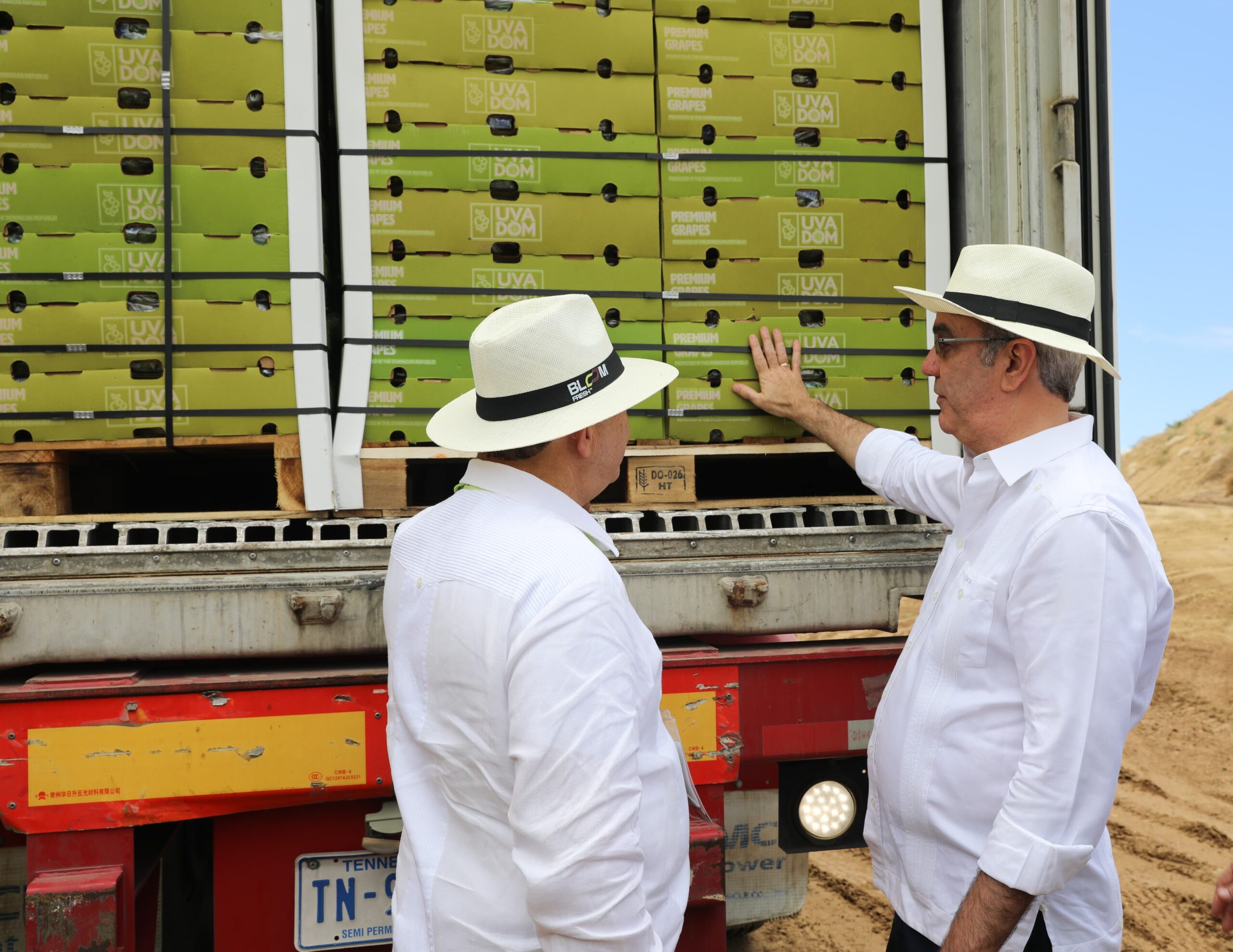 Gobierno despacha primer contenedor de uvas de mesa hacia EE.UU.