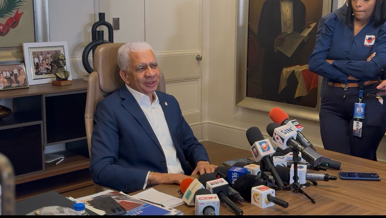 Presidente del Senado respalda medidas anunciadas por Abinader para enfrentar migración ilegal