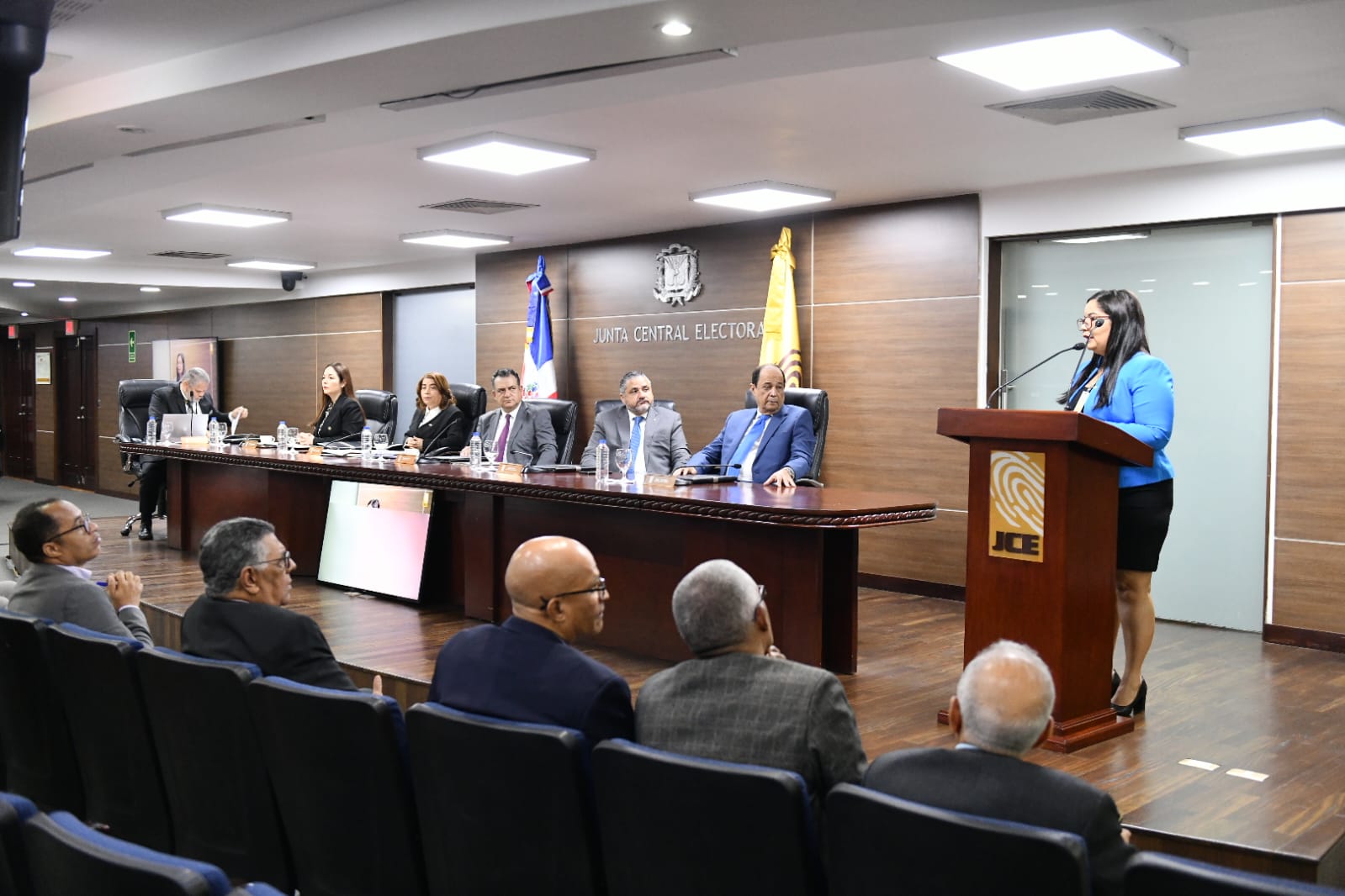 JCE realiza audiencia pública para conocer el borrador del Reglamento de la Ley 4-23 JCE realiza audiencia pública para conocer el borrador del Reglamento de la Ley 4-23