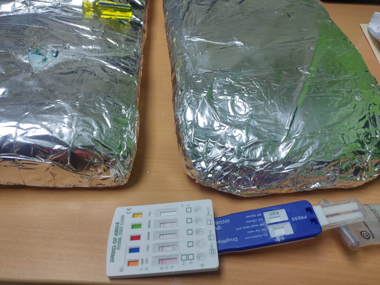 DNCD incauta dos paquetes de presunta cocaína en aeropuerto de Punta Cana