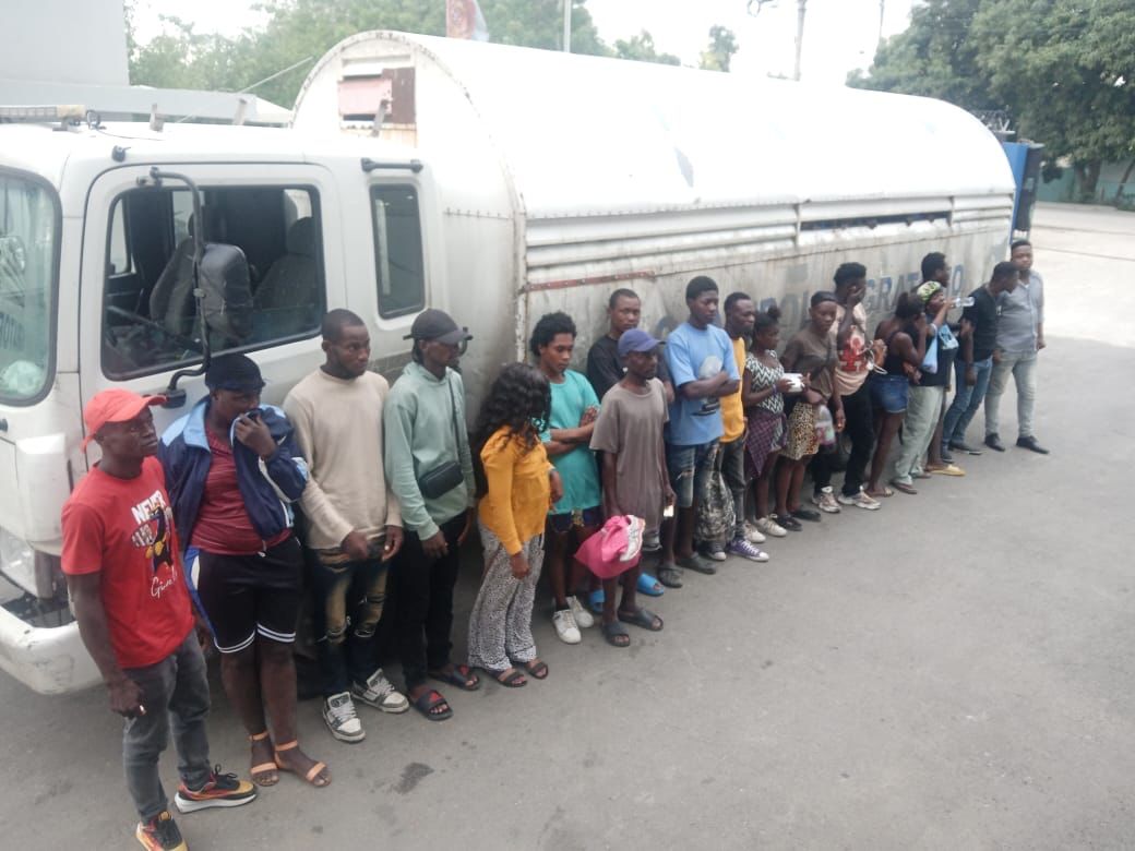 DGM incrementa redadas migratorias en el país; detiene a 1,198 y repatria 678 nacionales haitianos