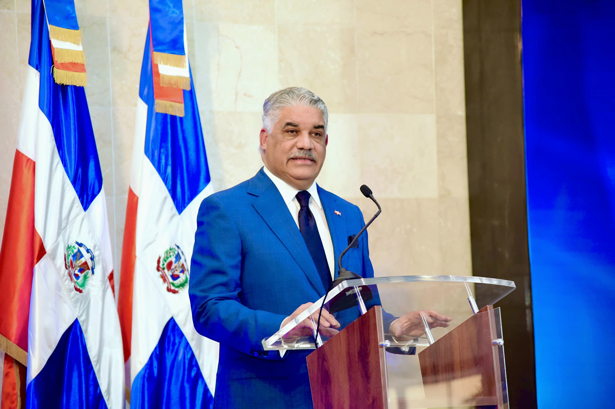 Miguel Vargas propone bloque regional ante agravamiento de la crisis en Haití