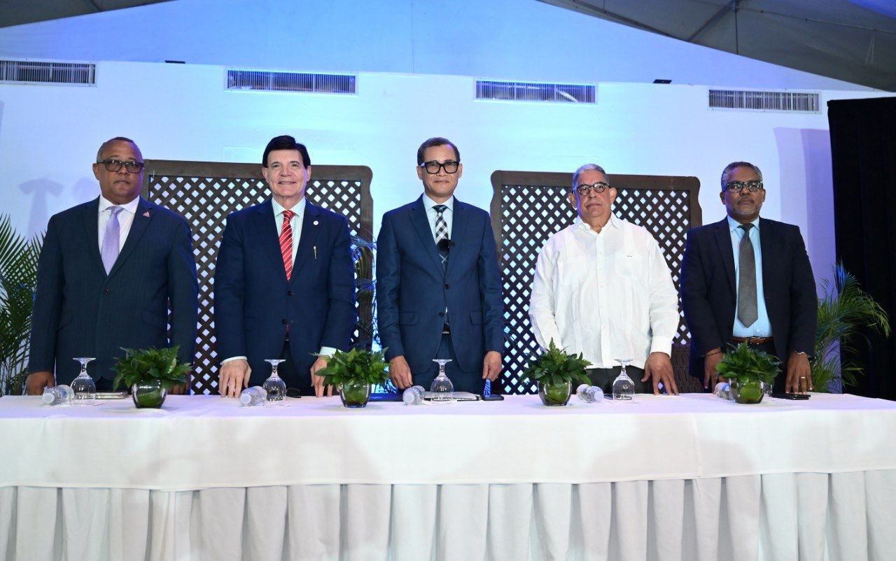 Ministerio de Trabajo concluye Semana de la Seguridad y Salud en el Trabajo con certificación a 555 empresas Ministerio de Trabajo concluye Semana de la Seguridad y Salud en el Trabajo con certificación a 555 empresas
