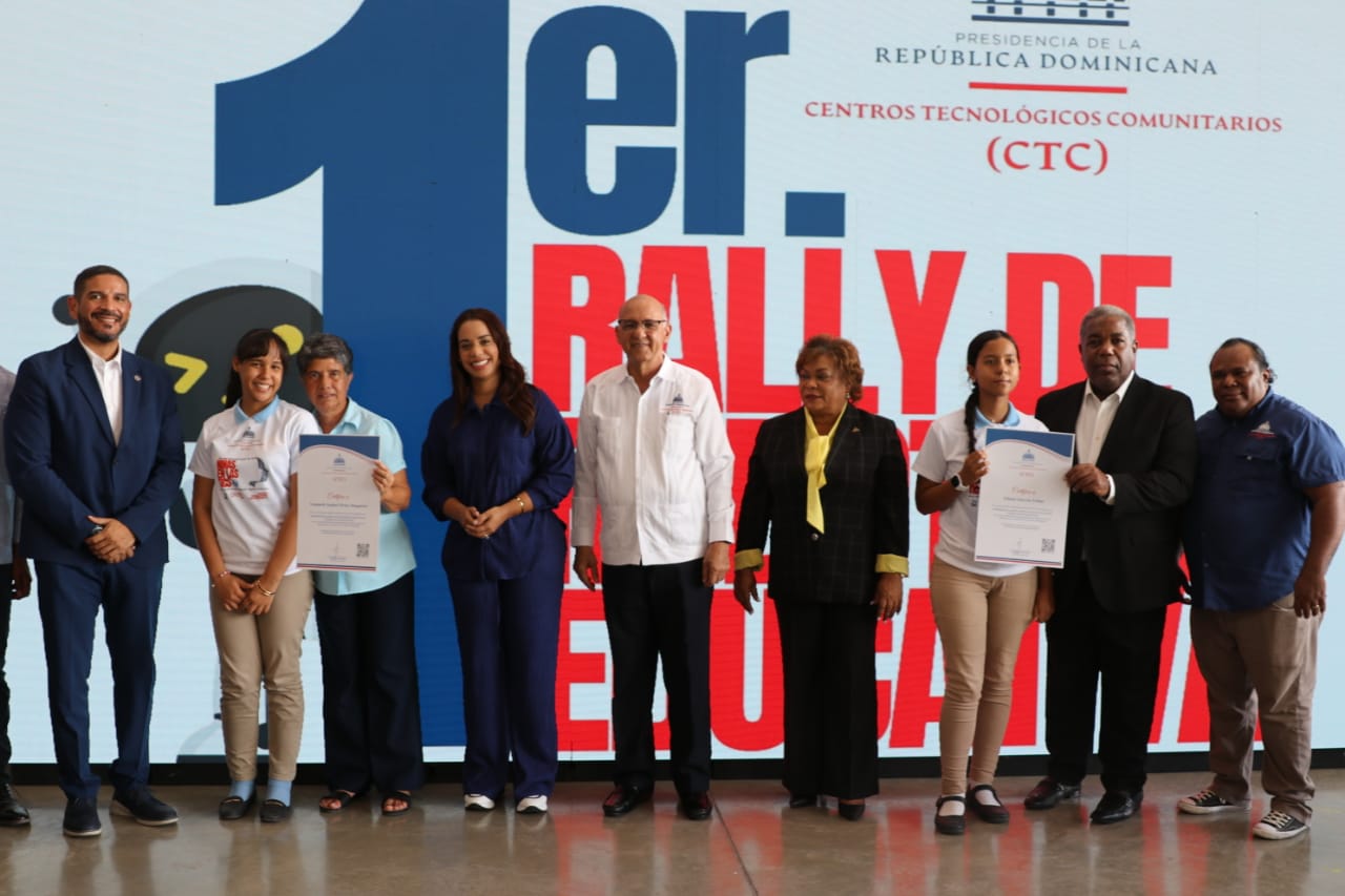 Centros Tecnológicos Comunitarios celebra en Santo Domingo Norte «Día de las Niñas en las TIC».