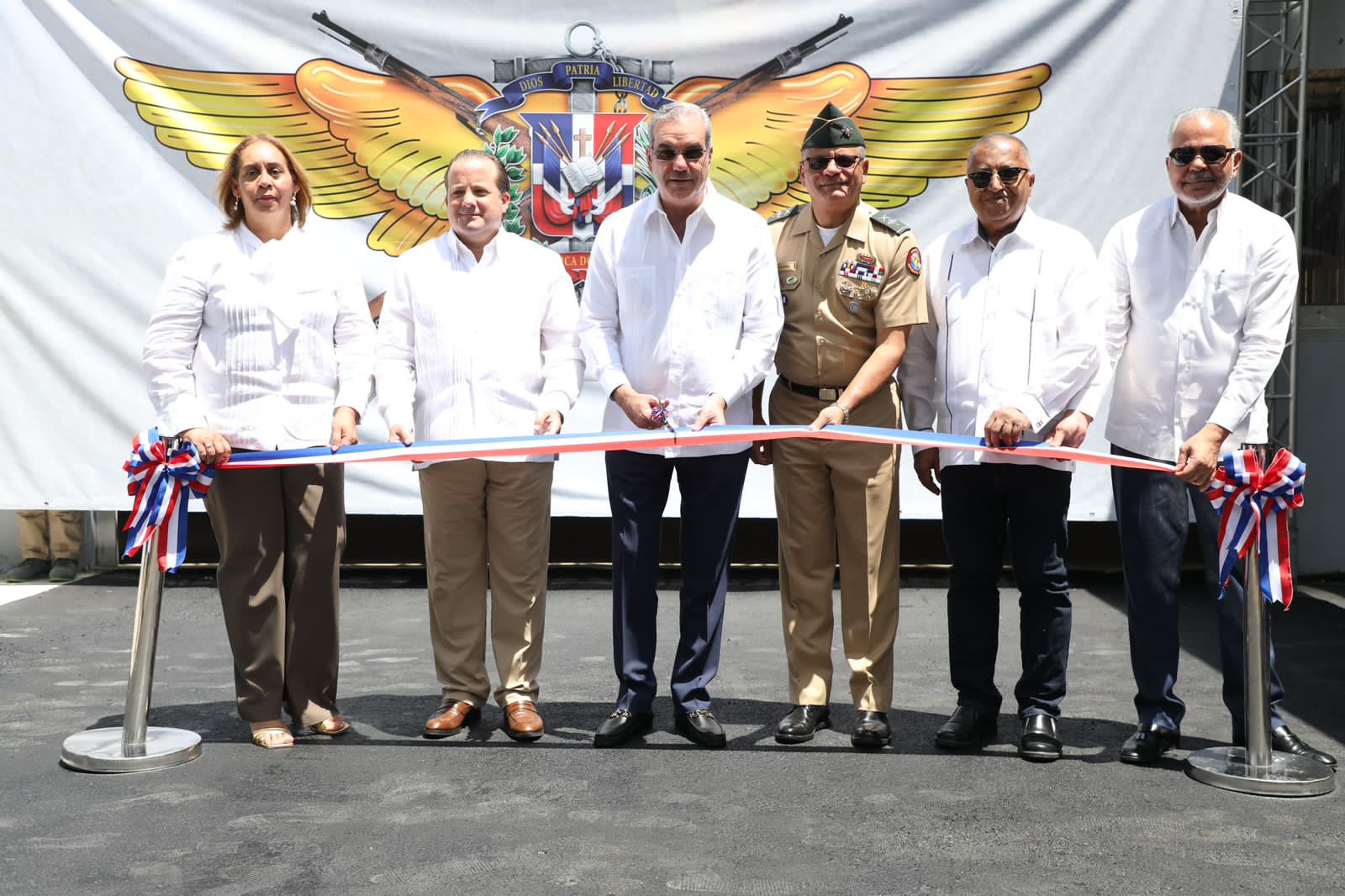 Abinader inaugura primera fase de la planta de ensamblaje de vehículos en San Cristóbal Abinader inaugura primera fase de la planta de ensamblaje de vehículos en San Cristóbal