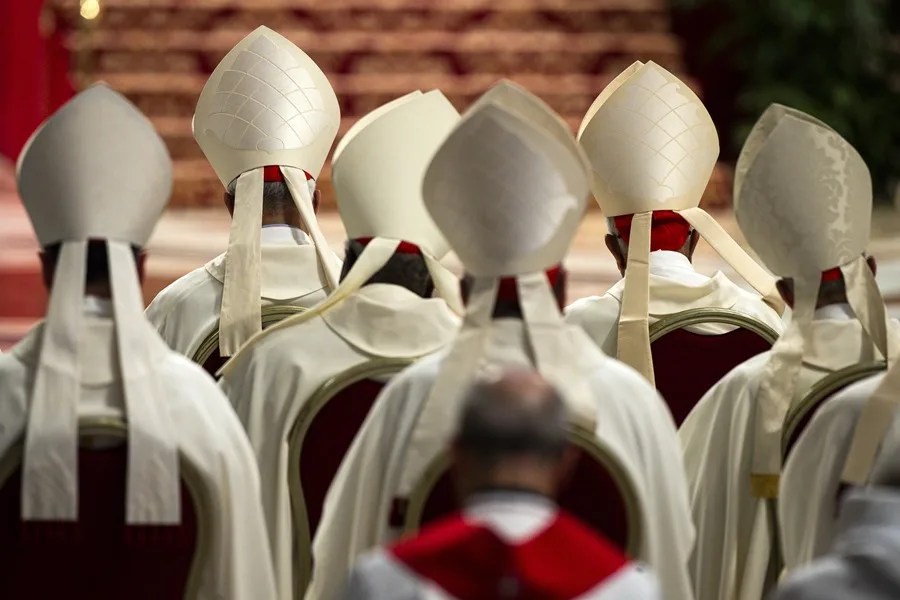 Cómo se elige al papa: Cónclave, votaciones y la ‘fumata’ blanca