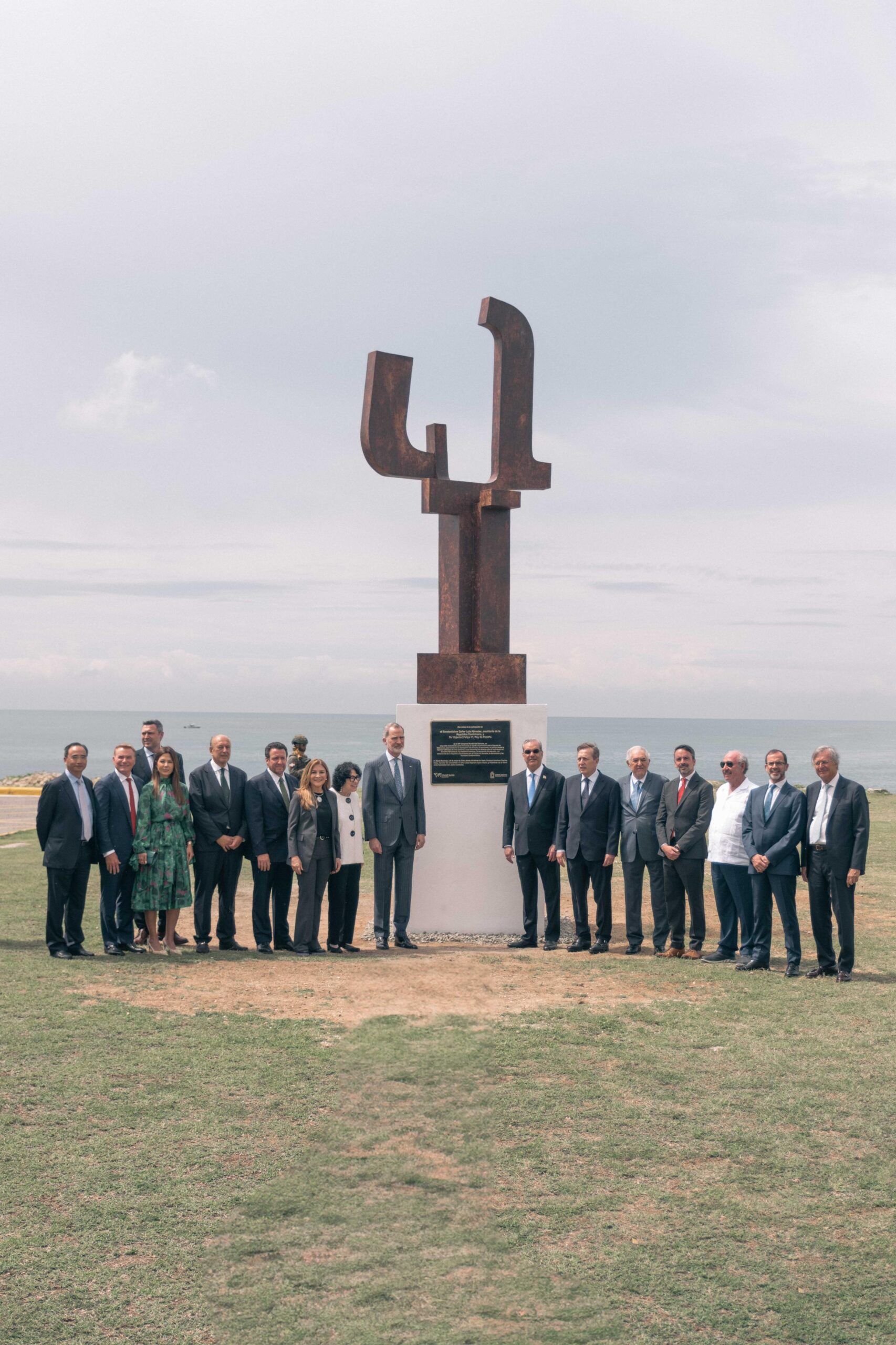 Rey de España, Abinader y Carolina Mejía inauguran monumento a la paz y la libertad en Malecón de SD Rey de España, Abinader y Carolina Mejía inauguran monumento a la paz y la libertad en Malecón de SD
