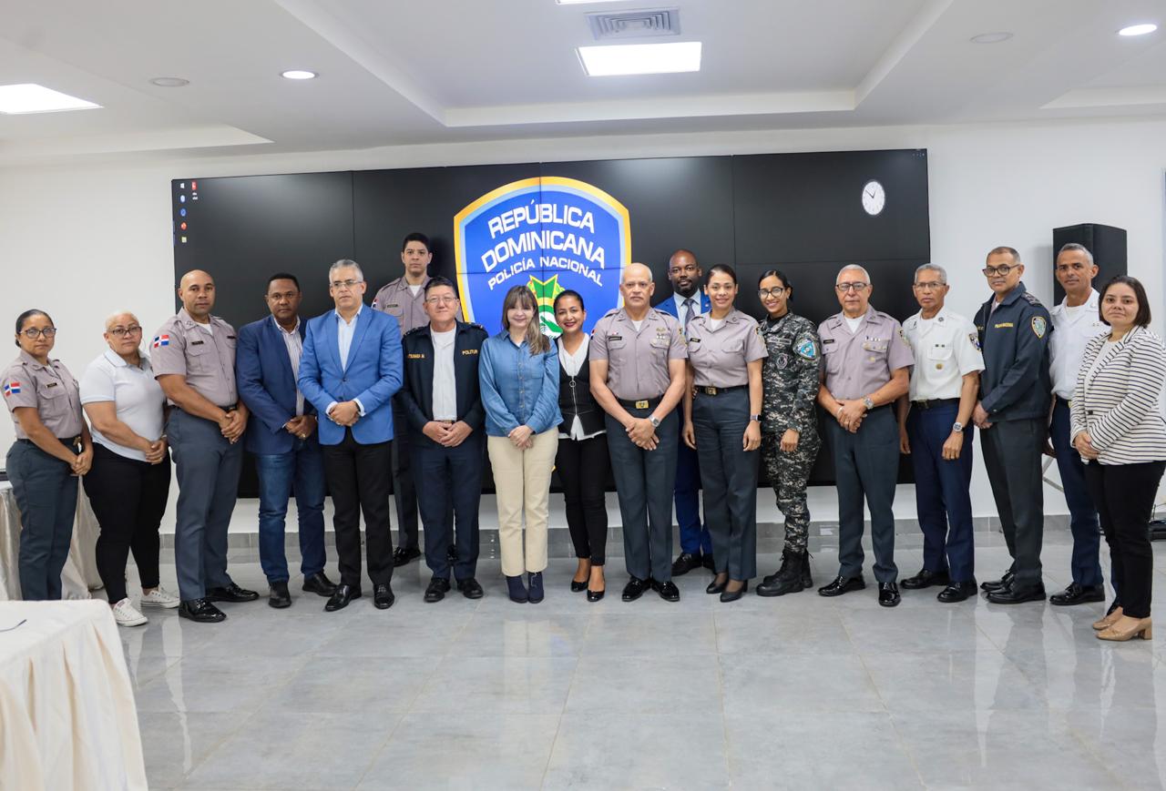 Alto mando policial presenta propuesta para capacitación de 3,048 nuevos agentes