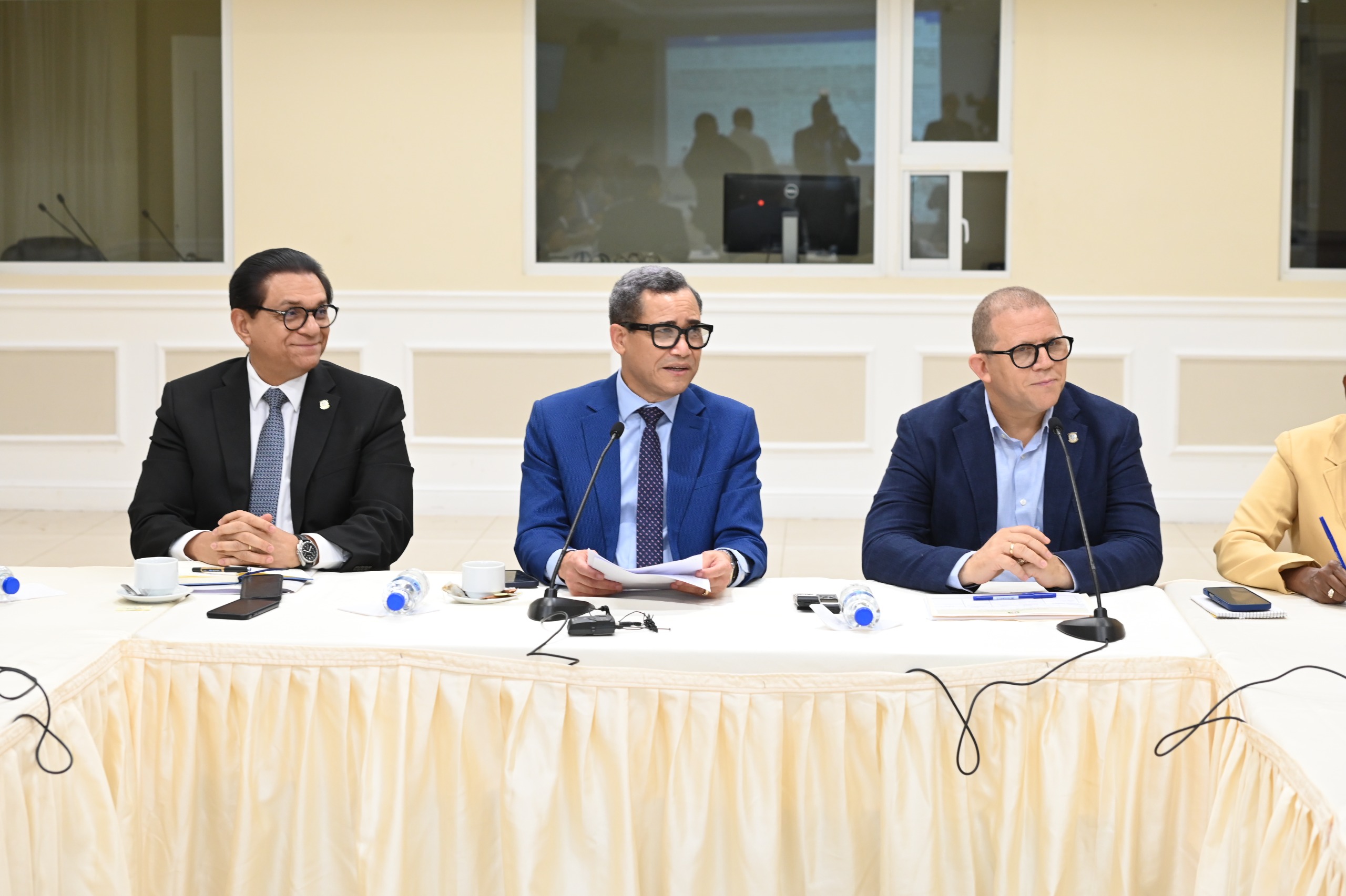 Comisión estudia modificación Ley 87-01 recibe a Eddy Olivares, presidente CNSS