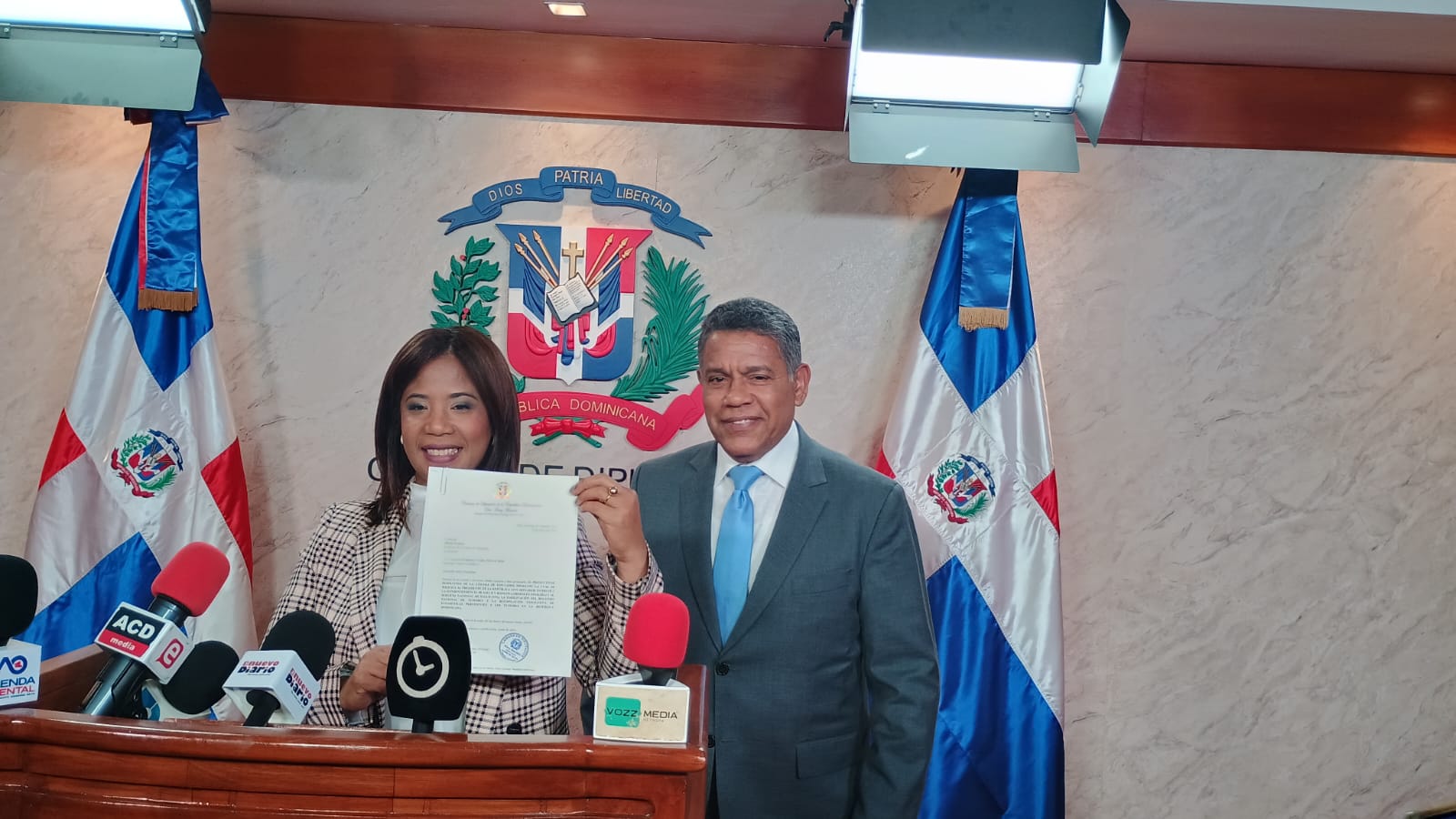 Diputada Anny Mambrú solicita habilitación del Registro Nacional de Tumores para enfrentar cáncer a tiempo