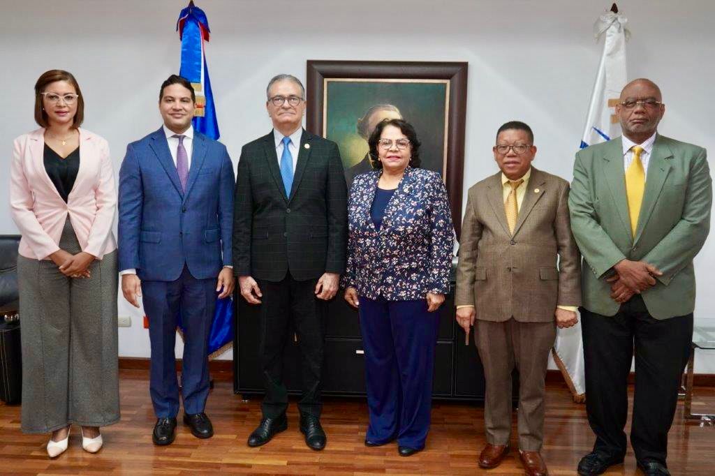 Cámara de Cuentas y el Tribunal Superior Electoral fortalecen lazos interinstitucionales