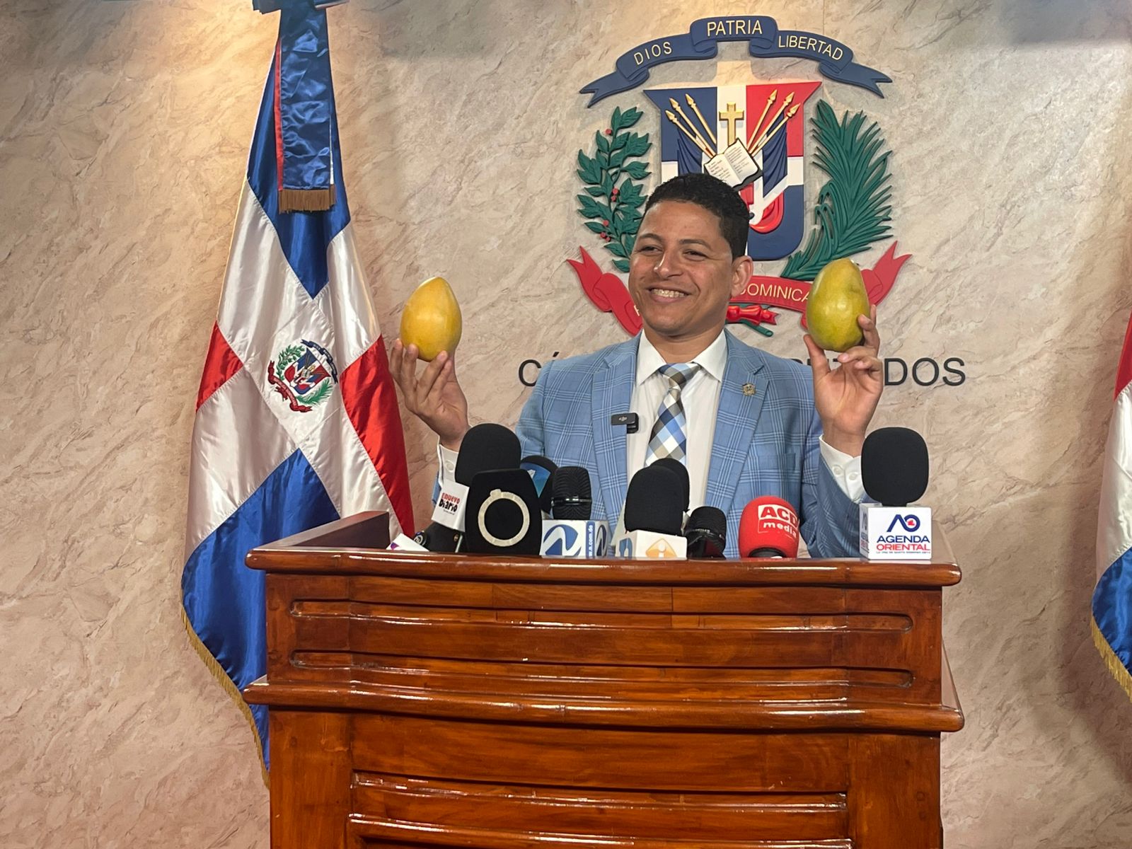 Diputado Luis Báez invita al pueblo dominicano a disfrutar de la Expo Mango 2025