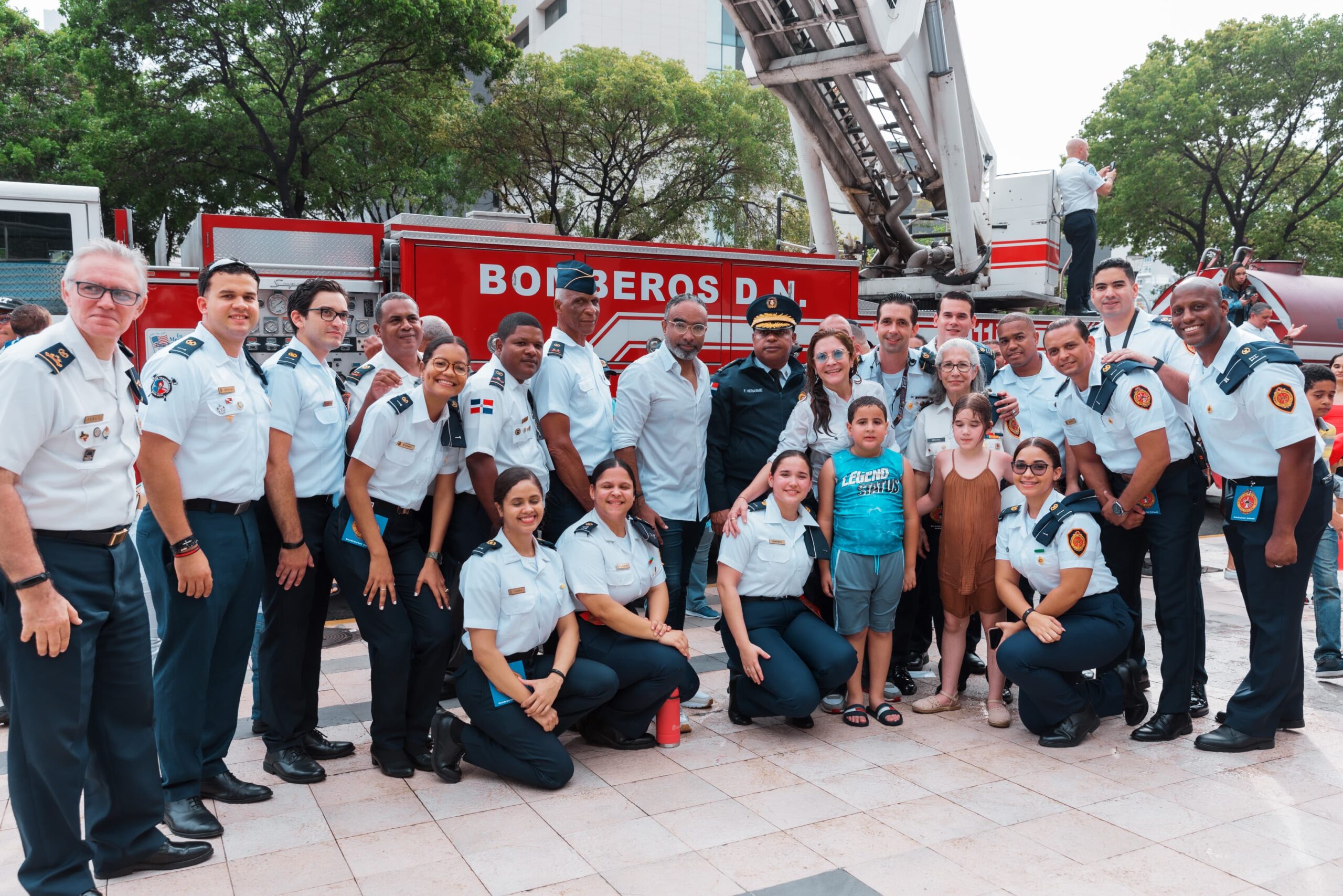 Cuerpo de Bomberos del DN tiene todo listo para tradicional manguerazo de verano