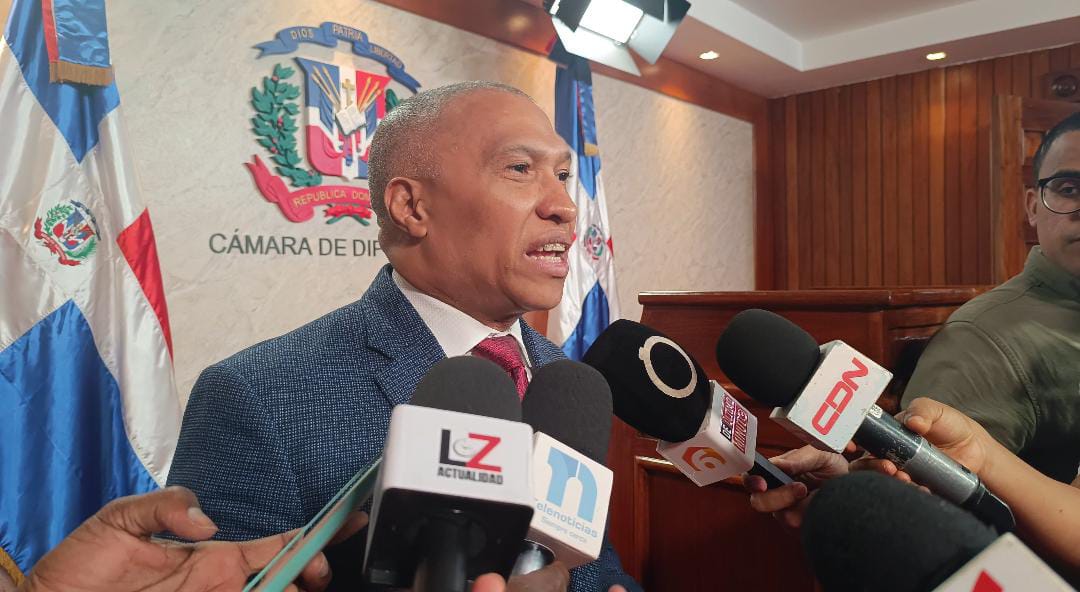 Legisladores que se dedican al negocio de bancas favorecen regularización de juegos de azar