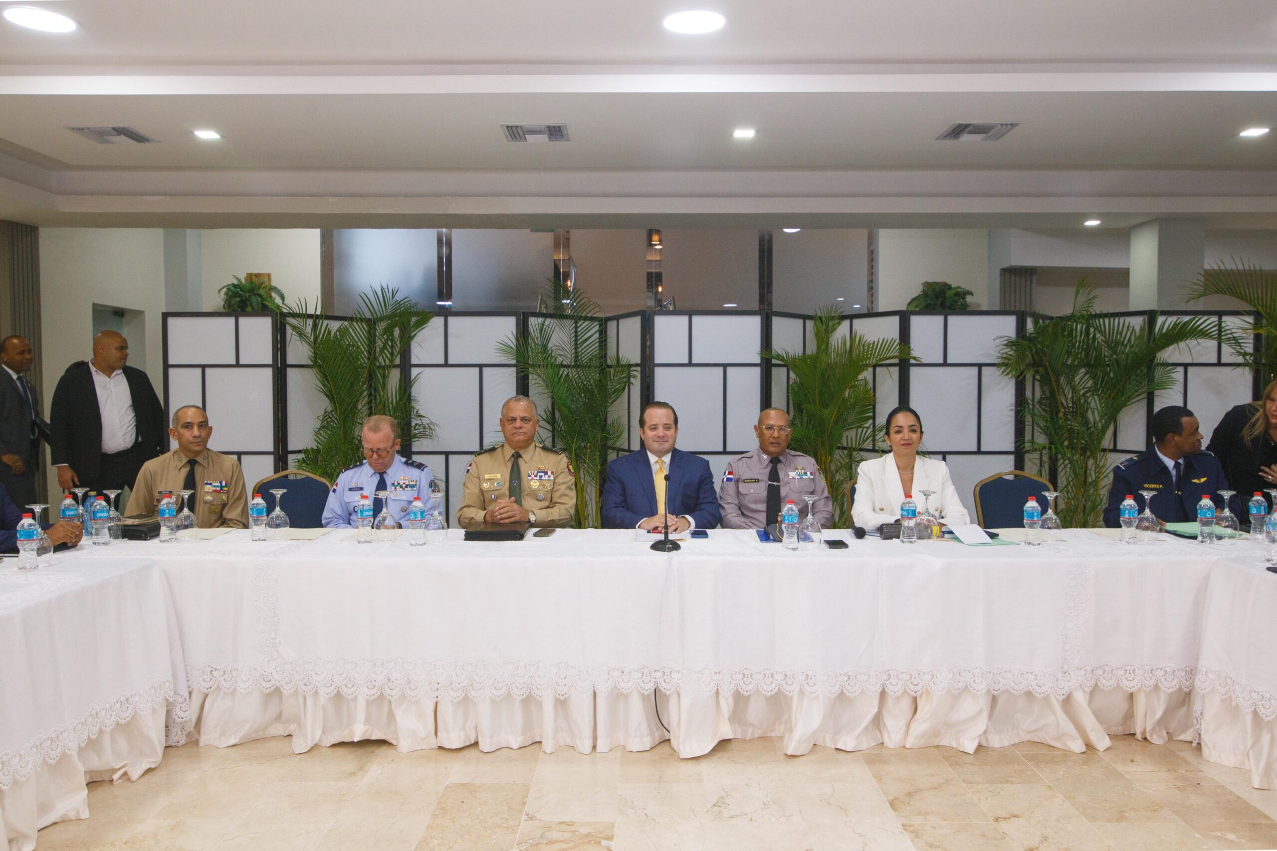 Ministros de la Presidencia, de Defensa y de Interior y Policía encabezan reunión de seguimiento al Plan de Seguridad Ciudadana