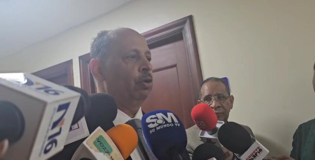 Diputado Víctor Jiménez rechaza artículos del proyecto de ley de Alimentación Escolar que contempla instalación de cocinas en escuelas Diputado Víctor Jiménez rechaza artículos del proyecto de ley de Alimentación Escolar que contempla instalación de cocinas en escuelas