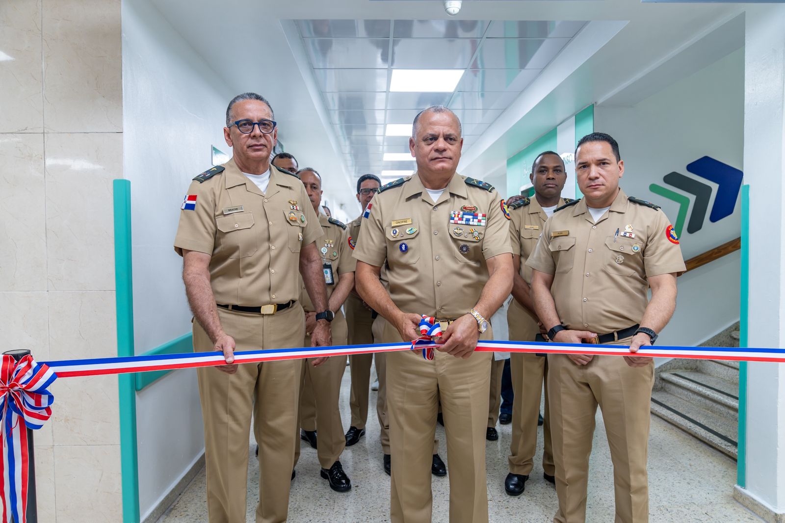 Ministro de Defensa encabeza inauguración de modernas áreas médicas en Hospital Central de las Fuerzas Armadas