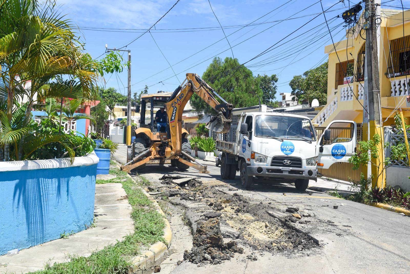 CAASD trabaja en solución de avería en SDO, mantiene limitado parcialmente el servicio de agua potable