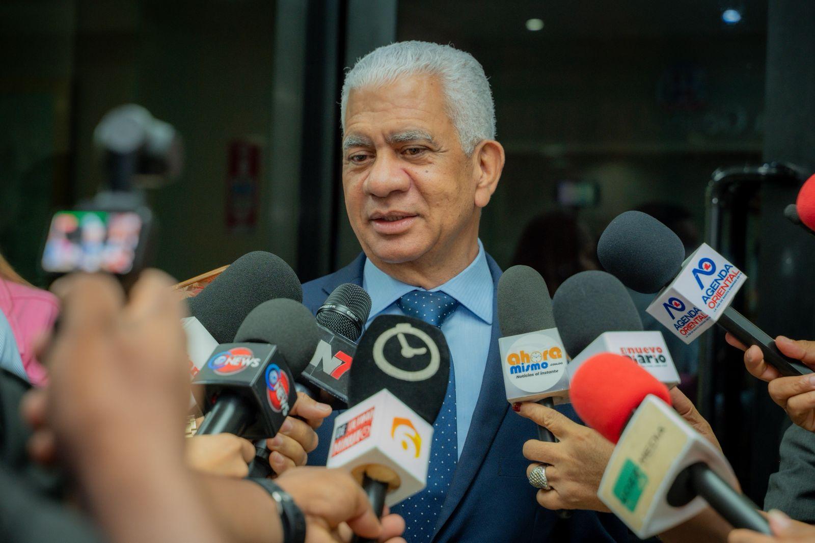 Ricardo de los Santos respalda advertencia de Abinader contra uso político de cargos públicos