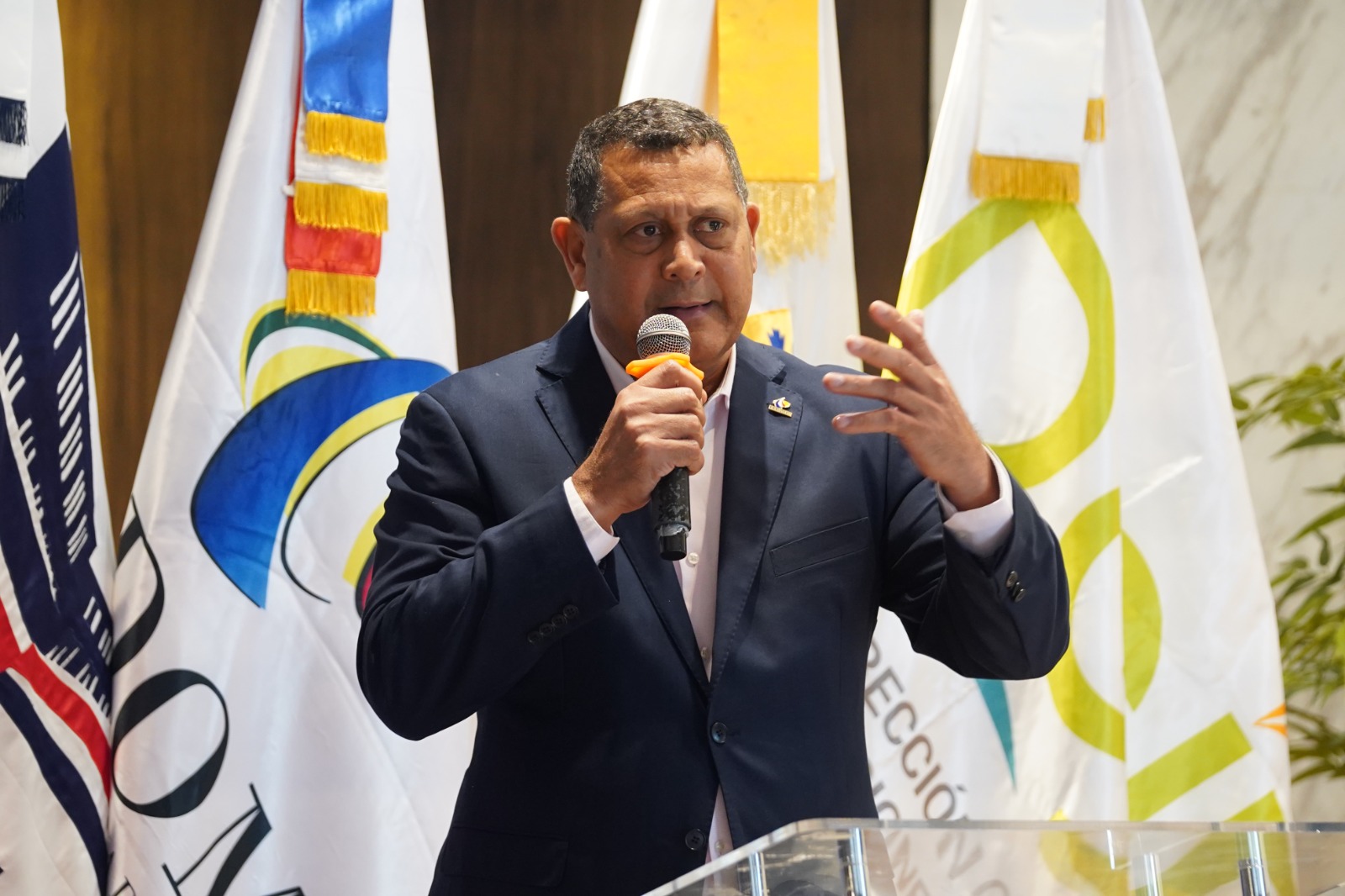 Presidente de Fedomu aclara solo los ayuntamientos pueden otorgar permisos de uso de suelo Presidente de Fedomu aclara solo los ayuntamientos pueden otorgar permisos de uso de suelo