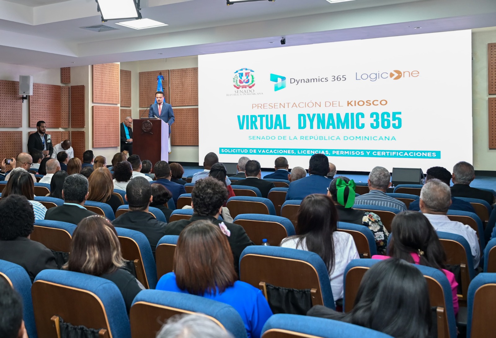 Senado implementa nuevo software para agilizar trámites y servicios institucionales Senado implementa nuevo software para agilizar trámites y servicios institucionales