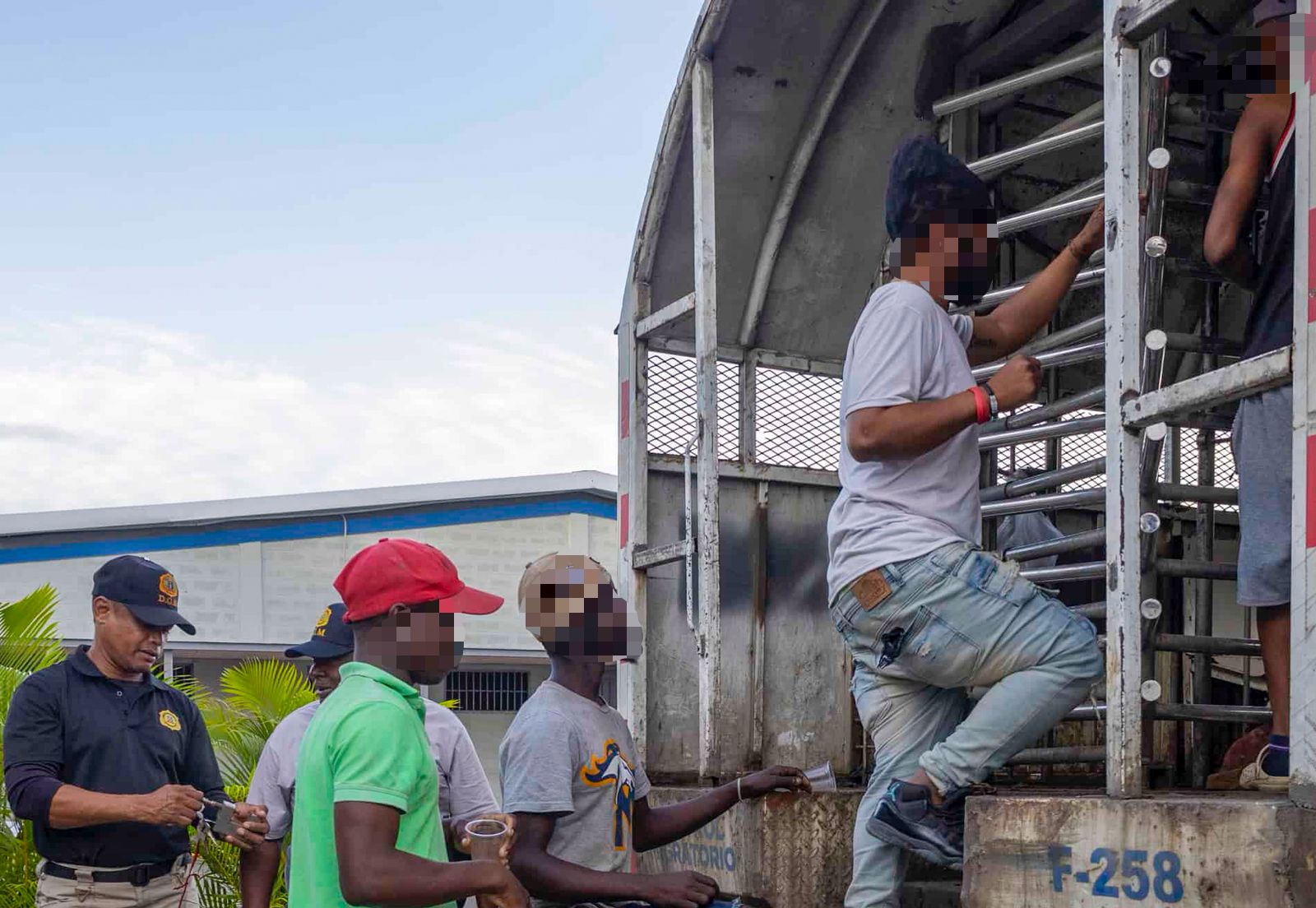 DGM continúa firme con interdicciones a indocumentados; brigadas detienen más de 1,800 y se deportan otros 1,193