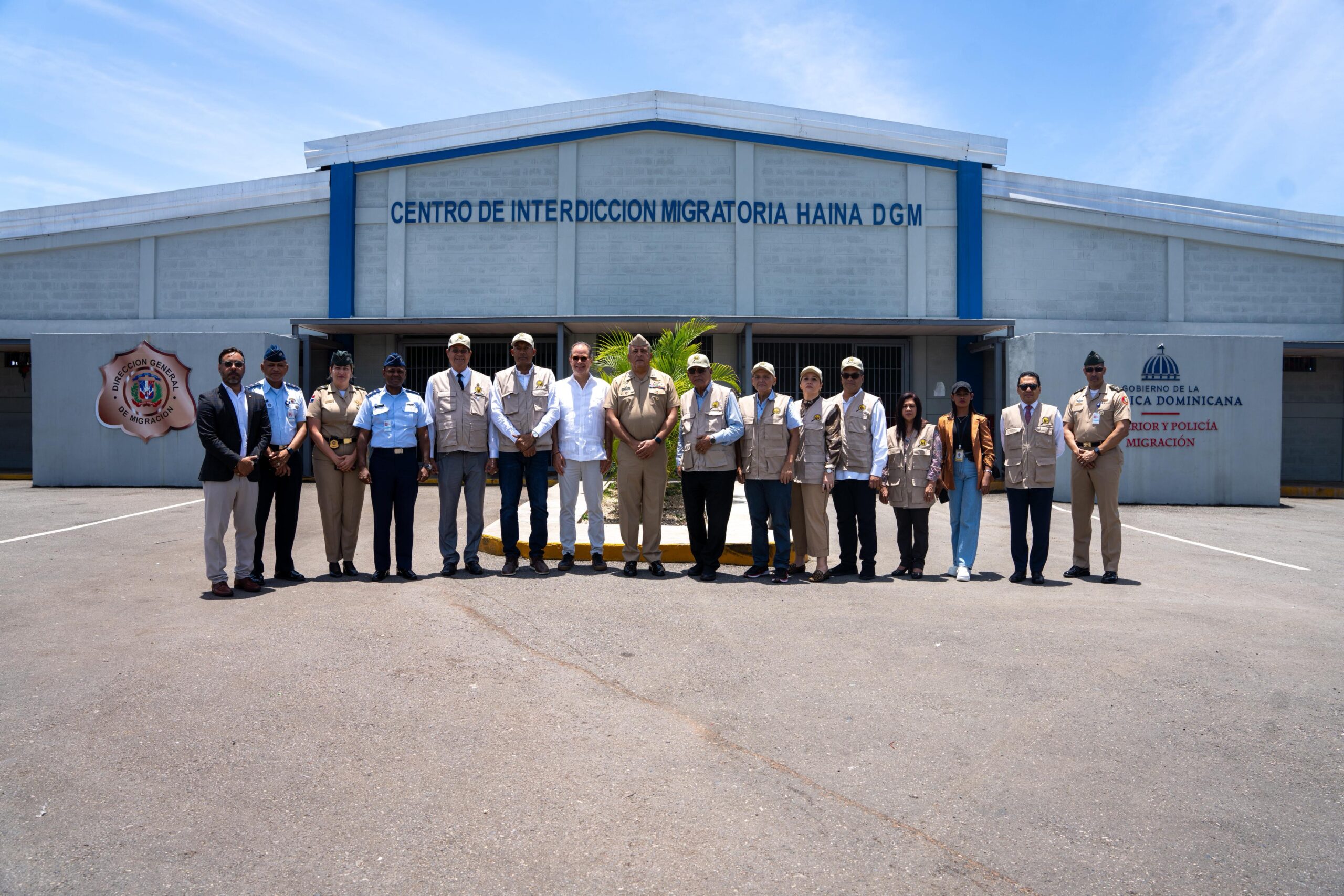 Observatorio supervisa labor del Centro de Procesamiento Migratorio de Haina Observatorio supervisa labor del Centro de Procesamiento Migratorio de Haina