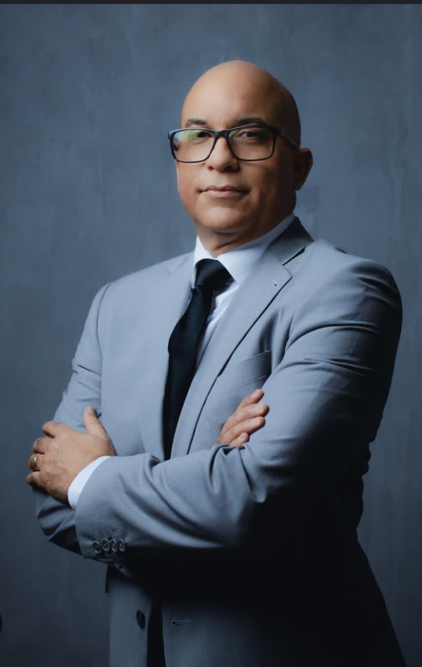 Homero Figueroa destaca avance del pasaporte dominicano en ranking internacional