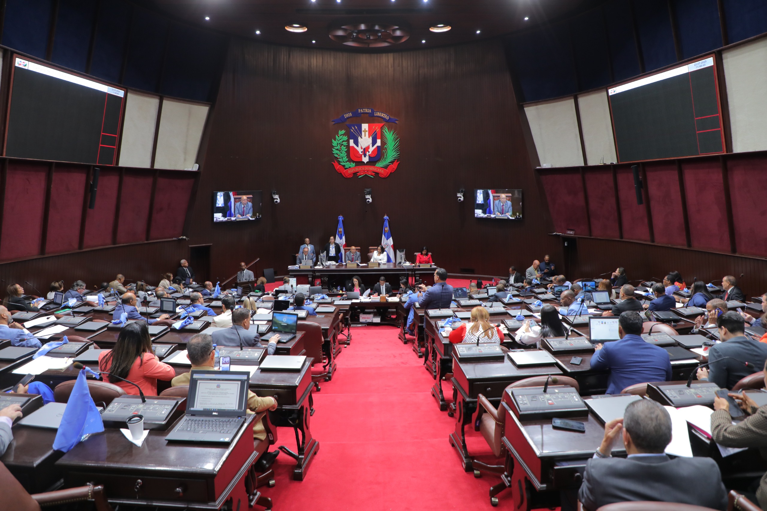 Diputados concluyeron lectura del Código Penal, con 179 legisladores presentes