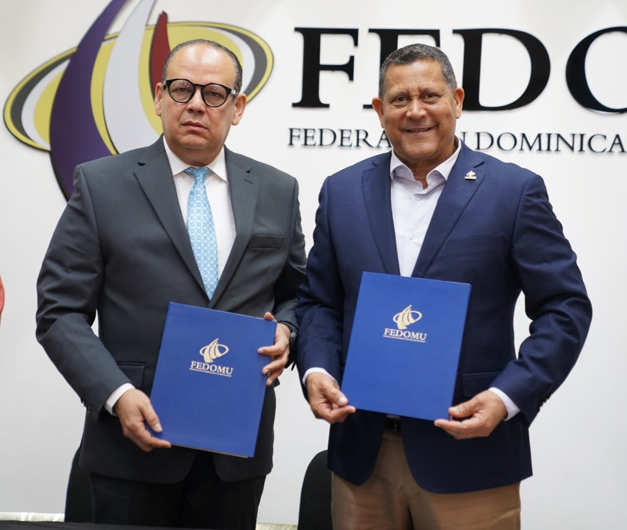 Fedomu y Colegio de Abogados capacitarán juristas de los ayuntamientos