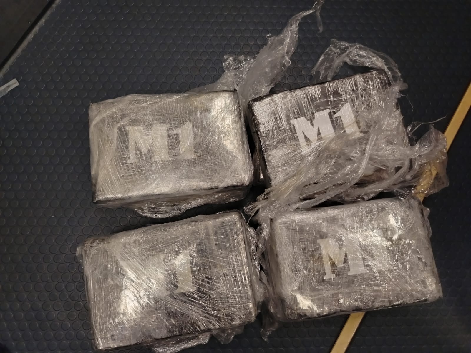 DNCD impide envío de ocho paquetes de presunta cocaína a España