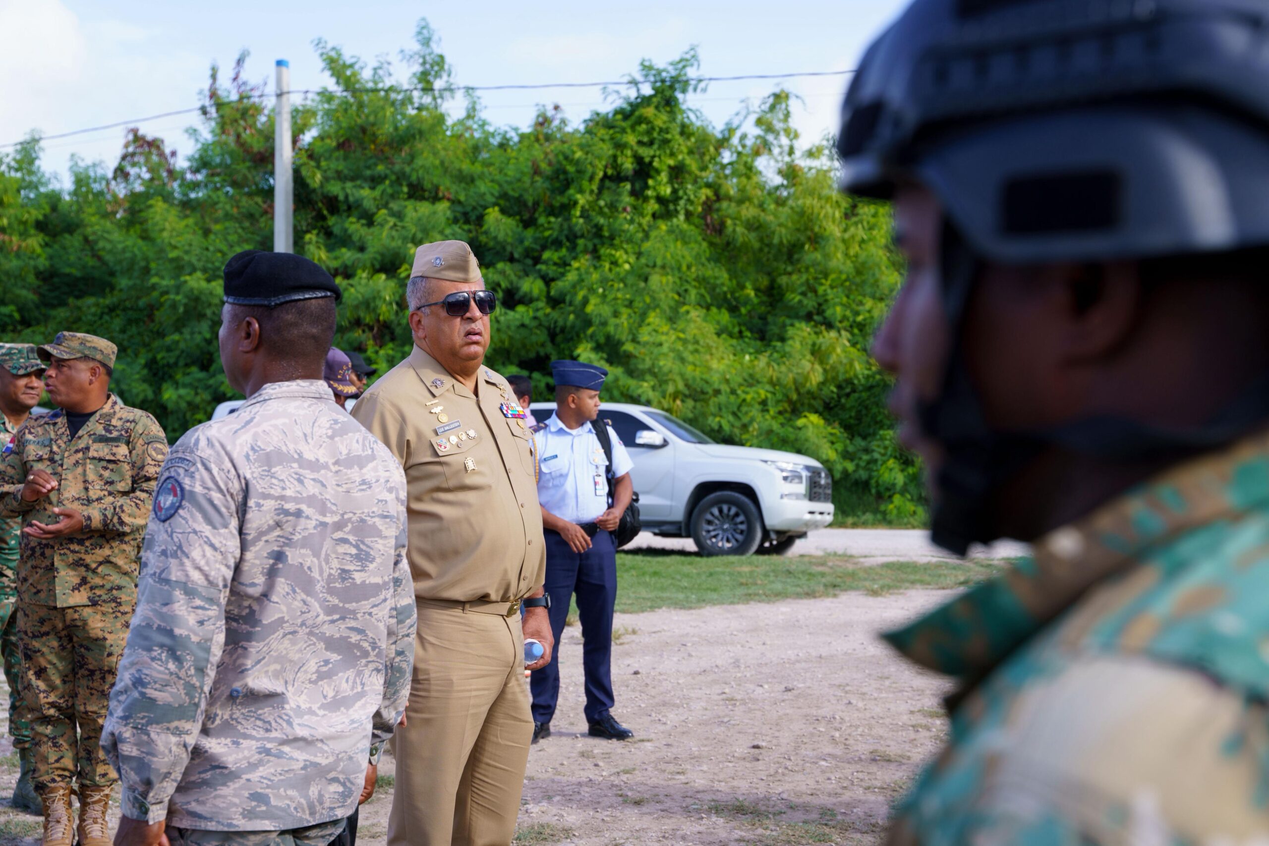 Director General de Migración supervisa zonas Friusa, Matamosquitos y otras áreas en sector de Punta Cana Director General de Migración supervisa zonas Friusa, Matamosquitos y otras áreas en sector de Punta Cana