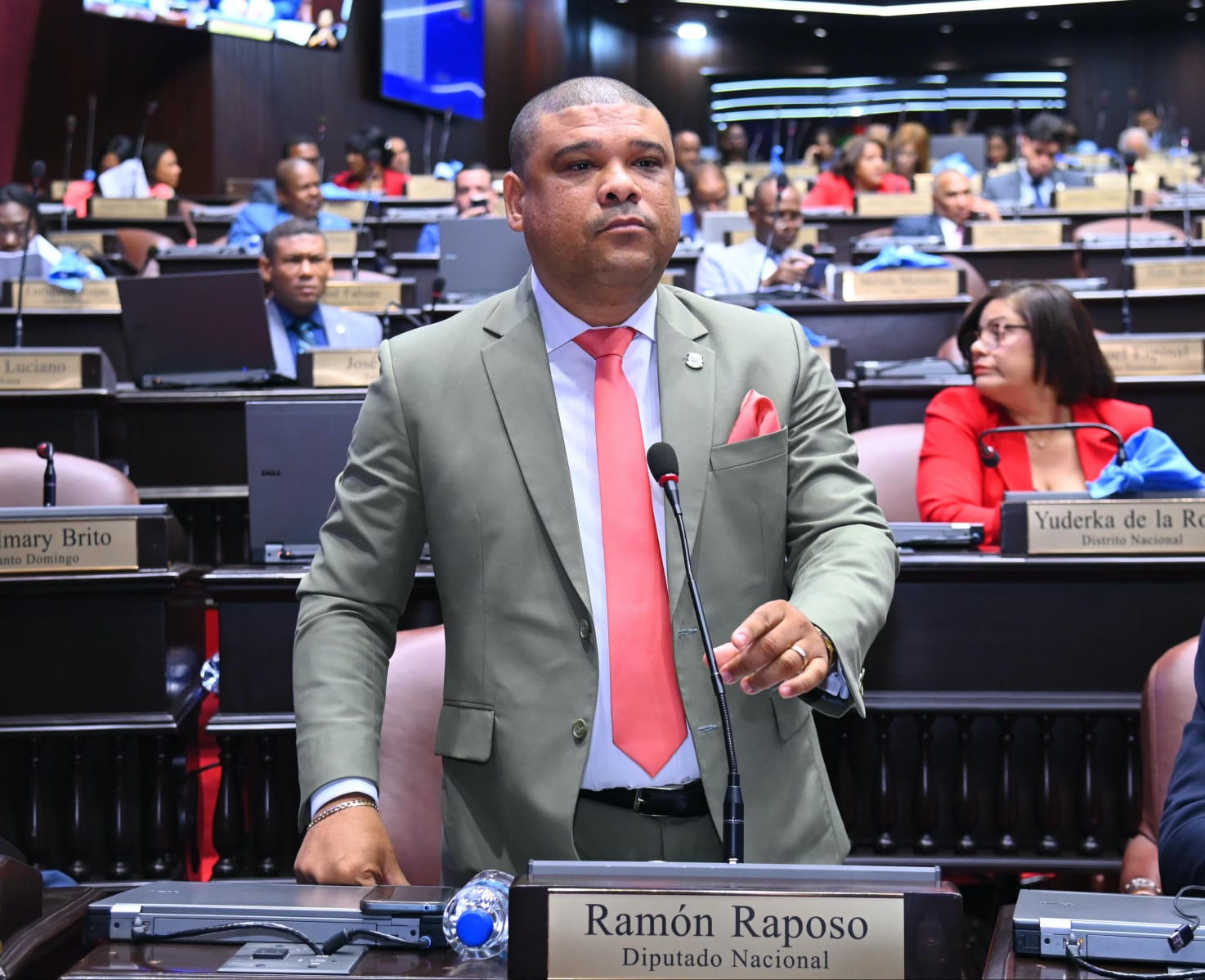 Diputado Ramón Raposo «libra lucha feroz» para que se conozca tema de apagones en el Congreso
