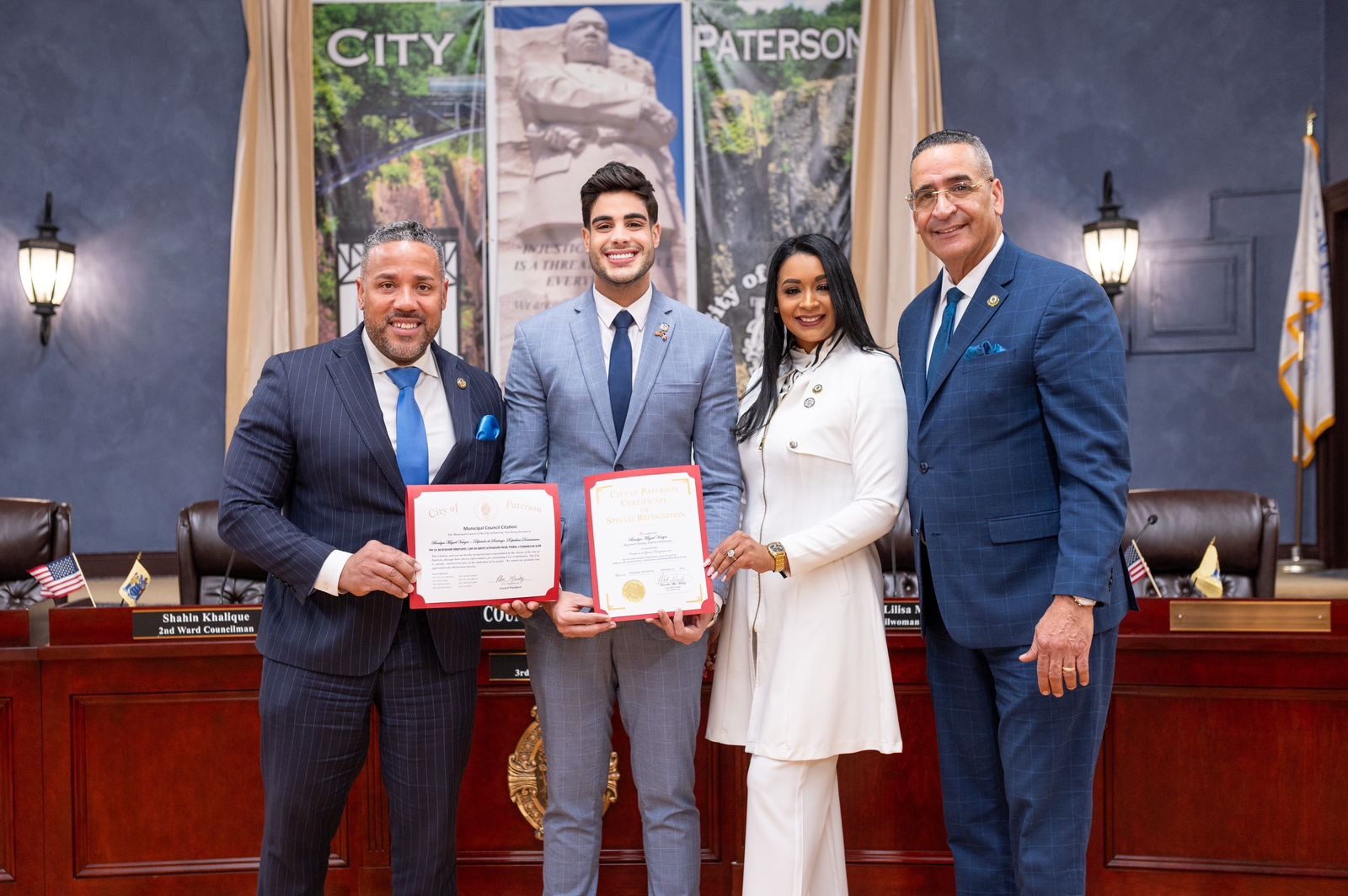 Bray Vargas recibe distinción como “Diputado del Año” en Desfile Dominicano de Nueva Jersey Bray Vargas recibe distinción como “Diputado del Año” en Desfile Dominicano de Nueva Jersey