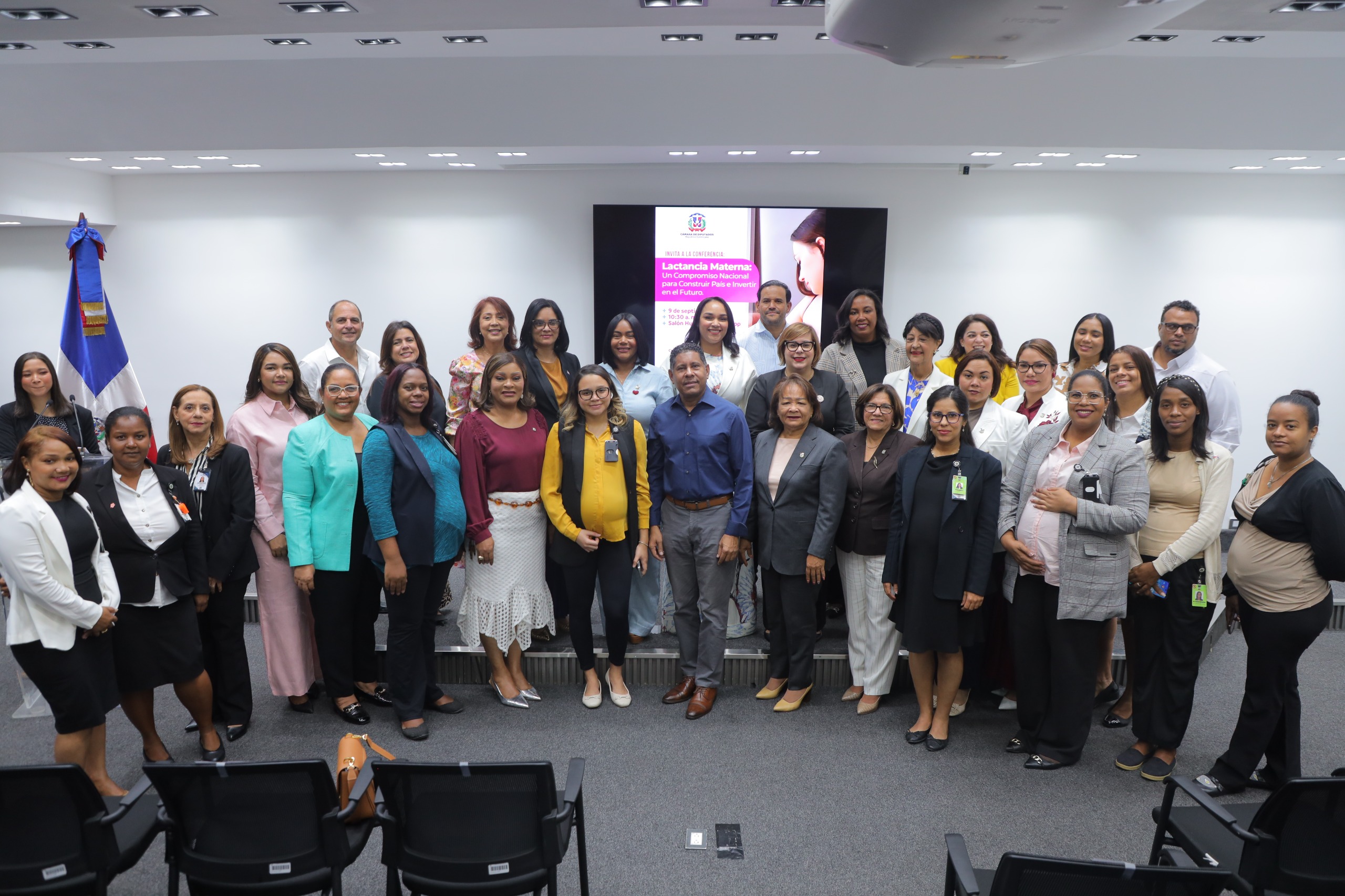 Cámara de Diputados reapertura sala de lactancia para apoyar este importante período de las madres de la institucón