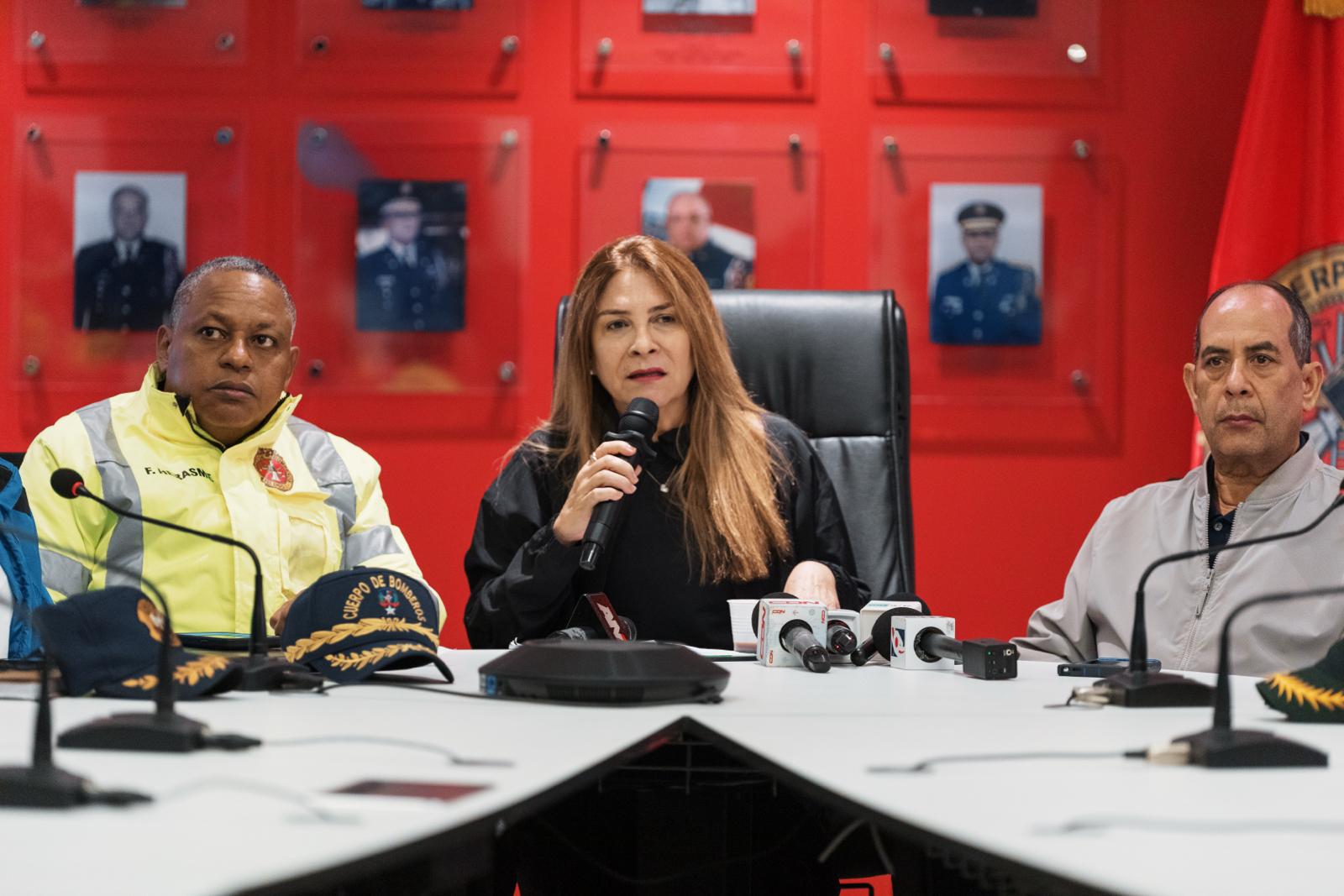 Carolina Mejía da seguimiento a medidas por onda tropical y exhorta a ciudadanos a colaborar