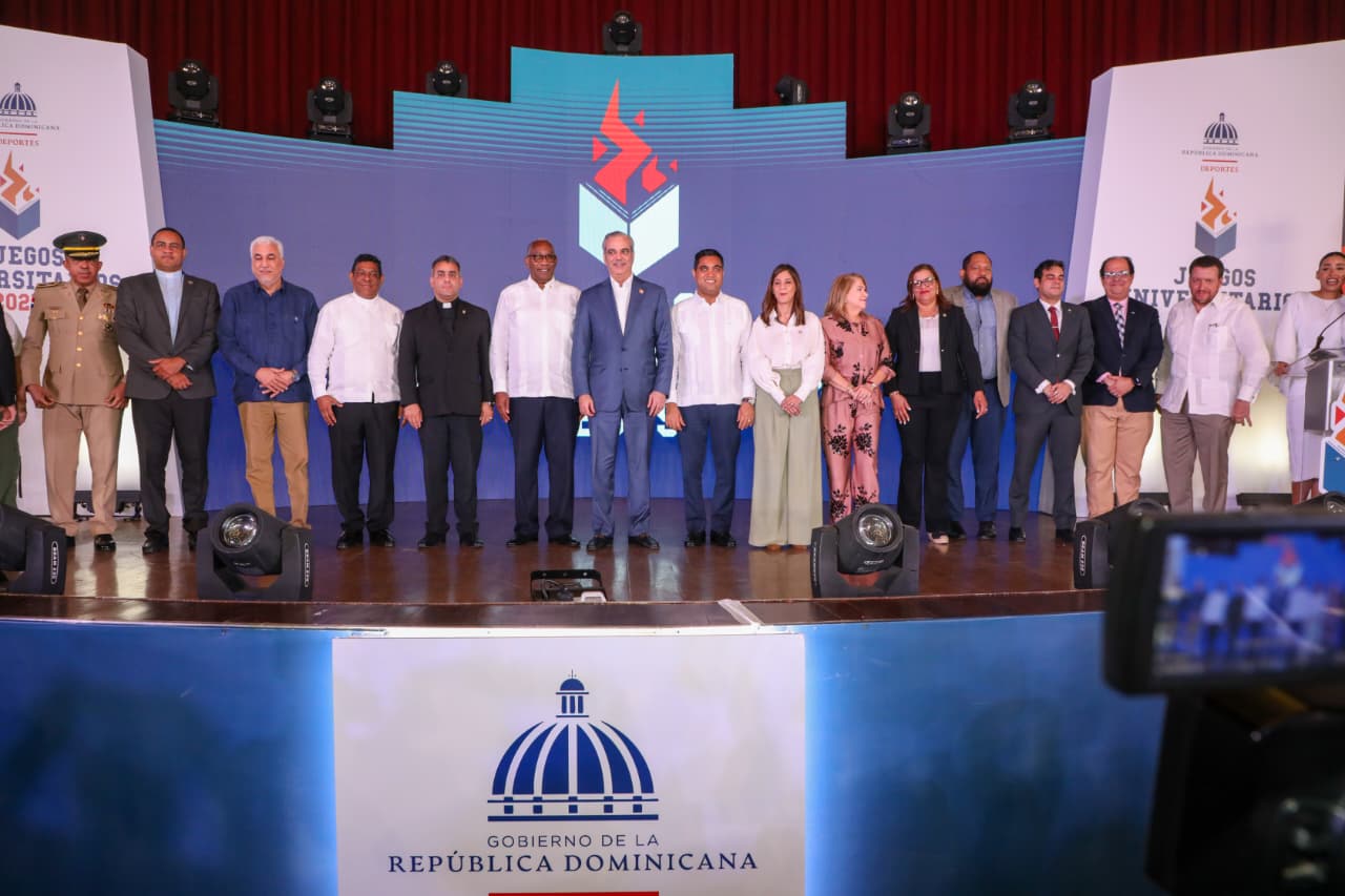 Presidente Abinader y ministro Kelvin Cruz inauguran Juegos Universitarios