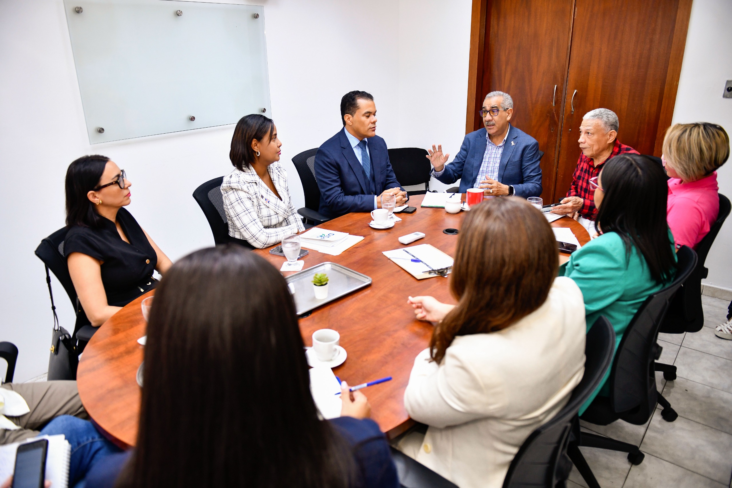 DIDA denuncia ARS no cumplen con normas que las mandan a comprar medicamentos en Dirección de Alto Costo para que salgan más baratos a afiliados
