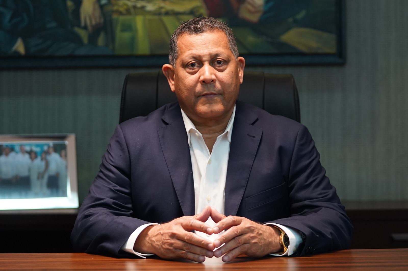 Nelson Núñez instruye a alcaldes a sumarse a organismos de socorro ante el paso de Melissa.