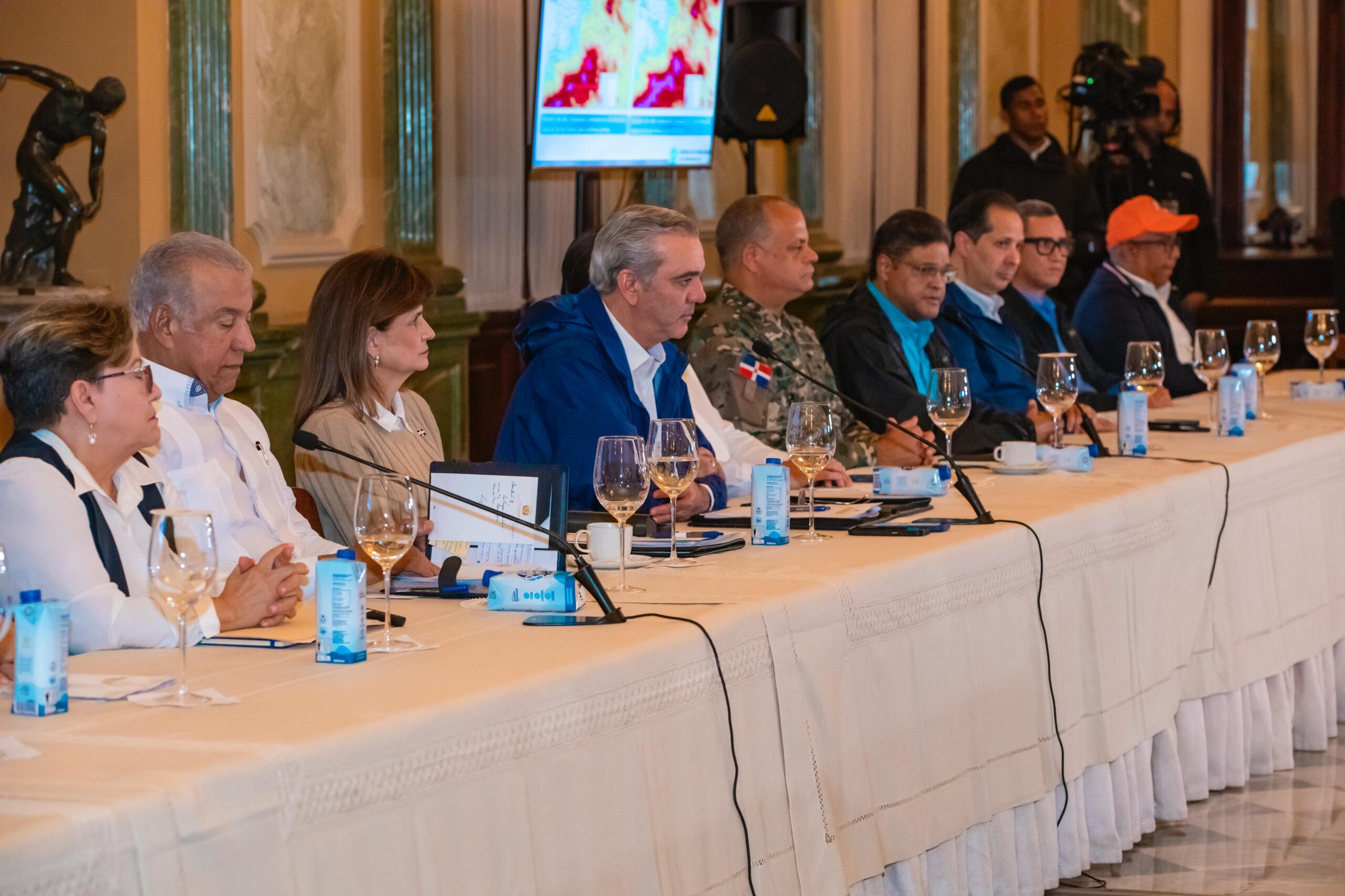 Mantienen suspensión de labores y docencia este jueves para el Gran Santo Domingo y provincias en alerta roja