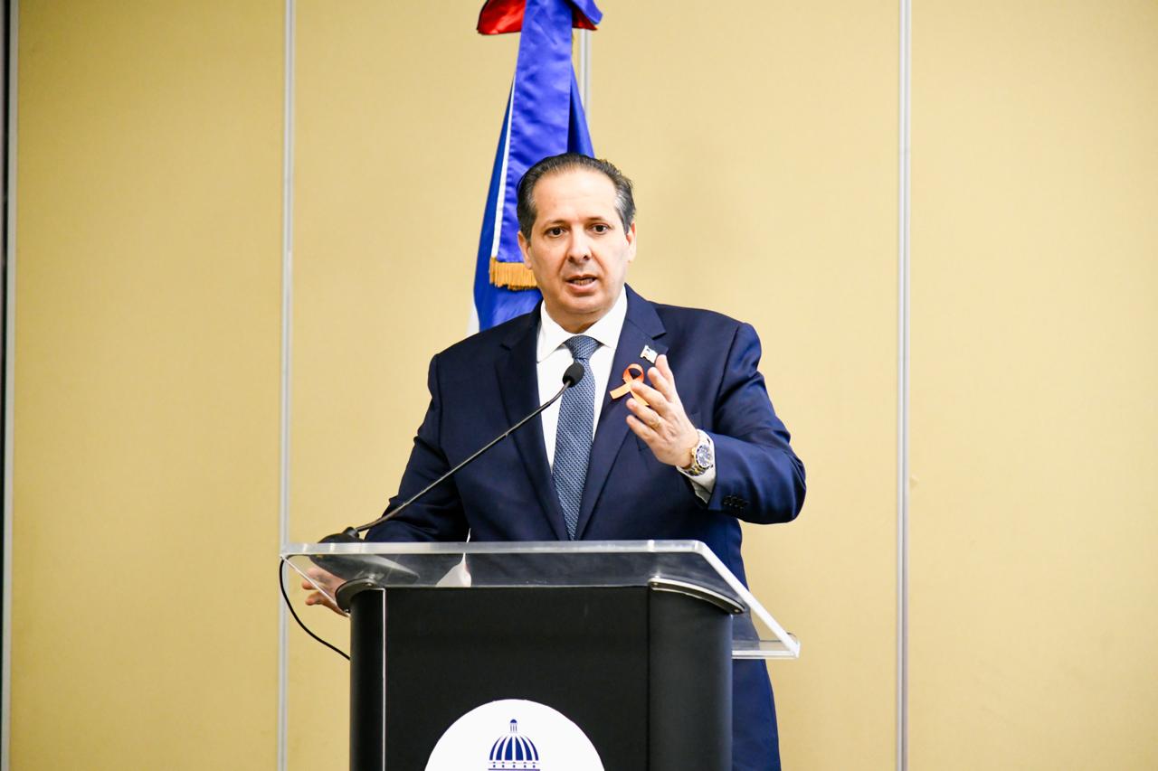 Víctor Atallah: «La sífilis congénita es prevenible y su eliminación es un compromiso del Estado»