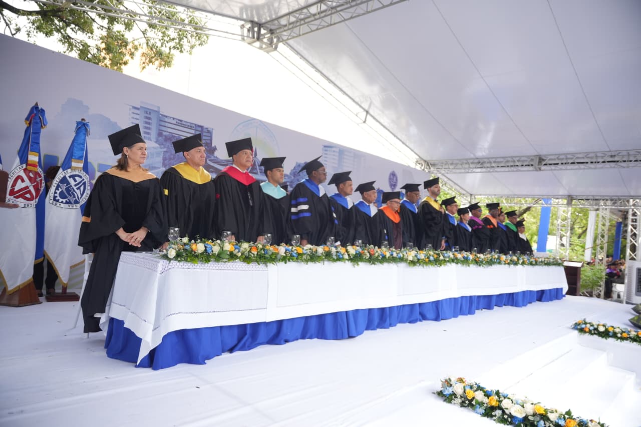 UASD celebra 487 años con la graduación de 3,710 nuevos profesionales UASD celebra 487 años con la graduación de 3,710 nuevos profesionales