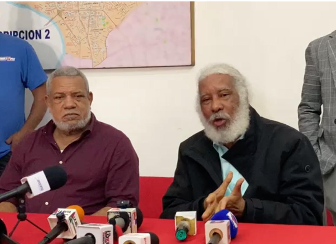 Juan Hubieres anuncia plan de lucha ante falta de respuesta del gobierno Juan Hubieres anuncia plan de lucha ante falta de respuesta del gobierno